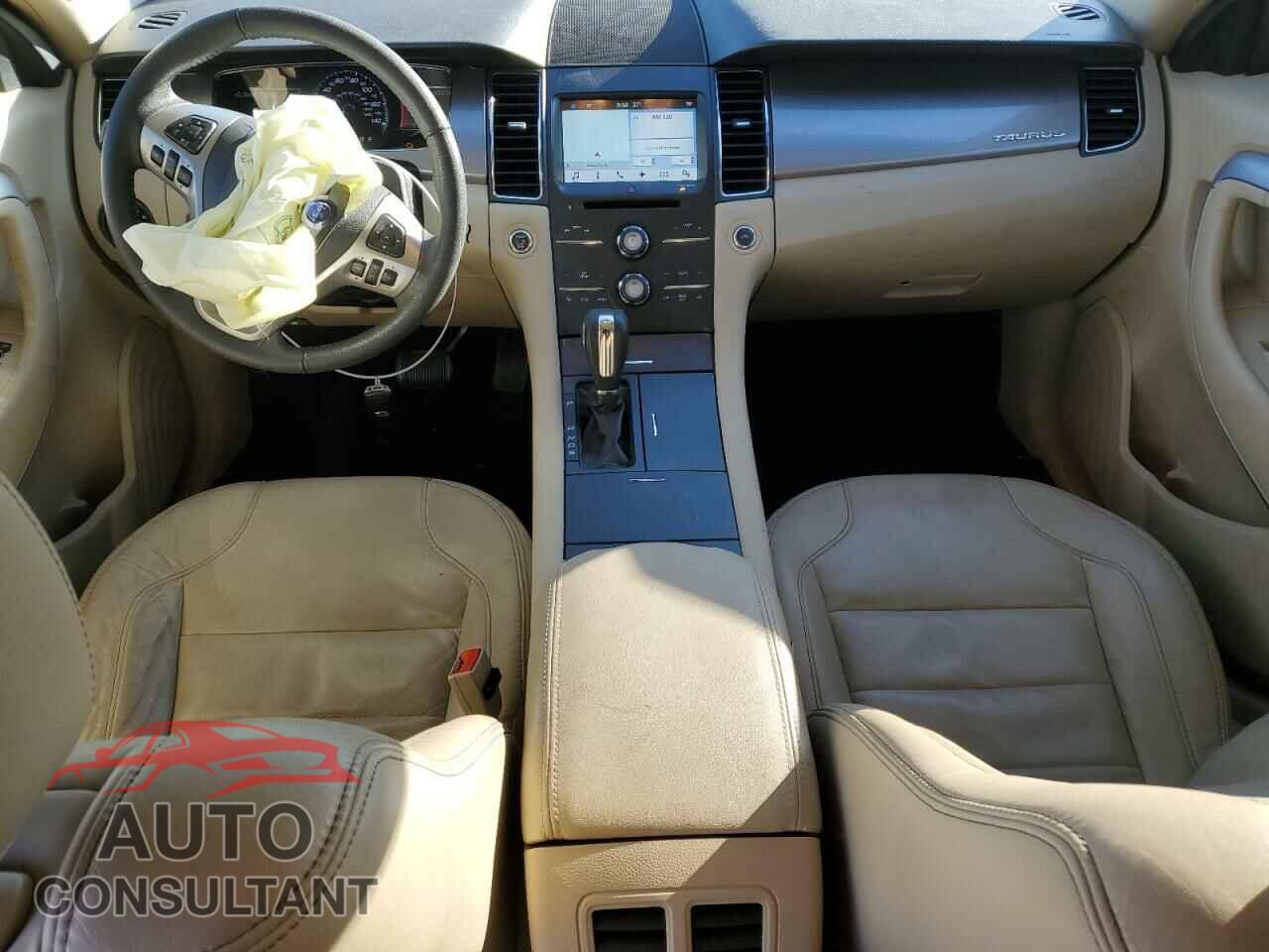 FORD TAURUS 2017 - 1FAHP2E83HG114690