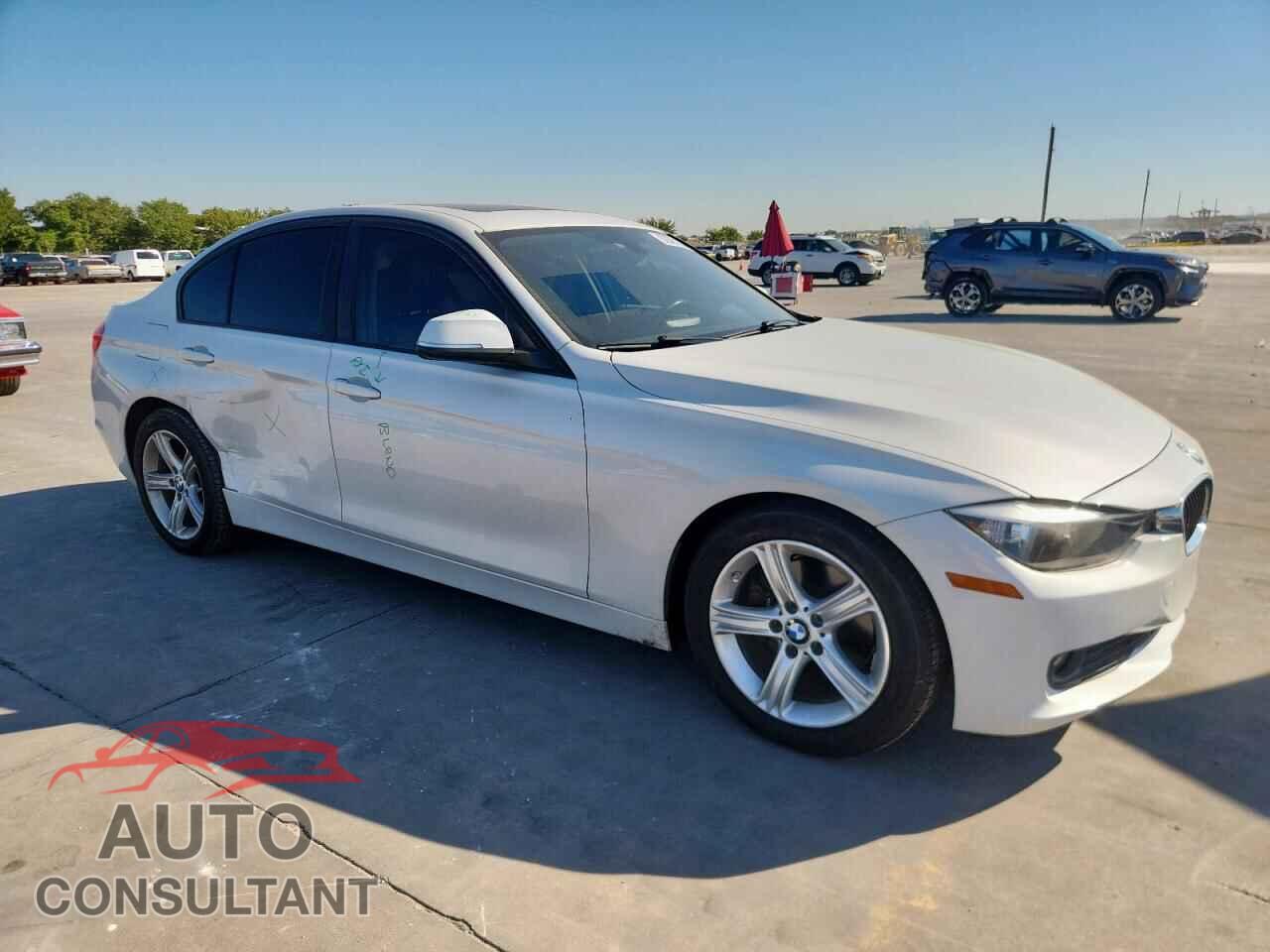BMW 3 SERIES 2013 - WBA3C1G53DNN93502