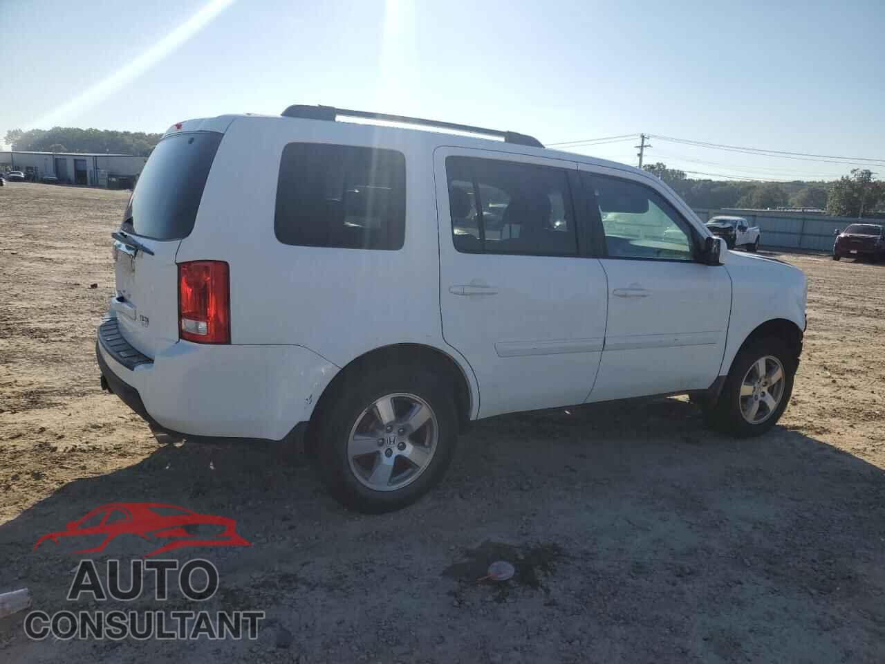 HONDA PILOT 2011 - 5FNYF3H53BB044968