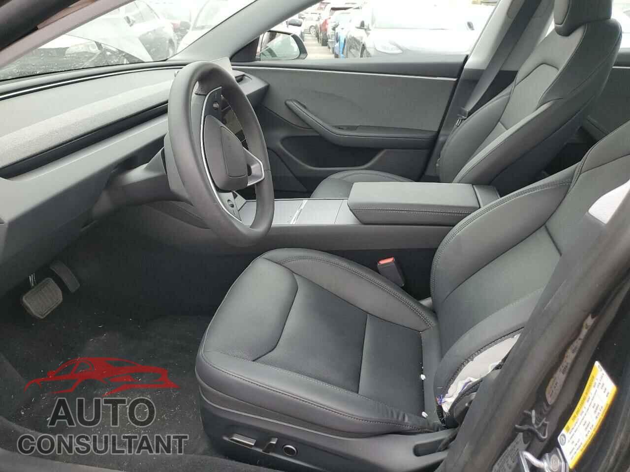 TESLA MODEL 3 2024 - 5YJ3E1EA3RF867137