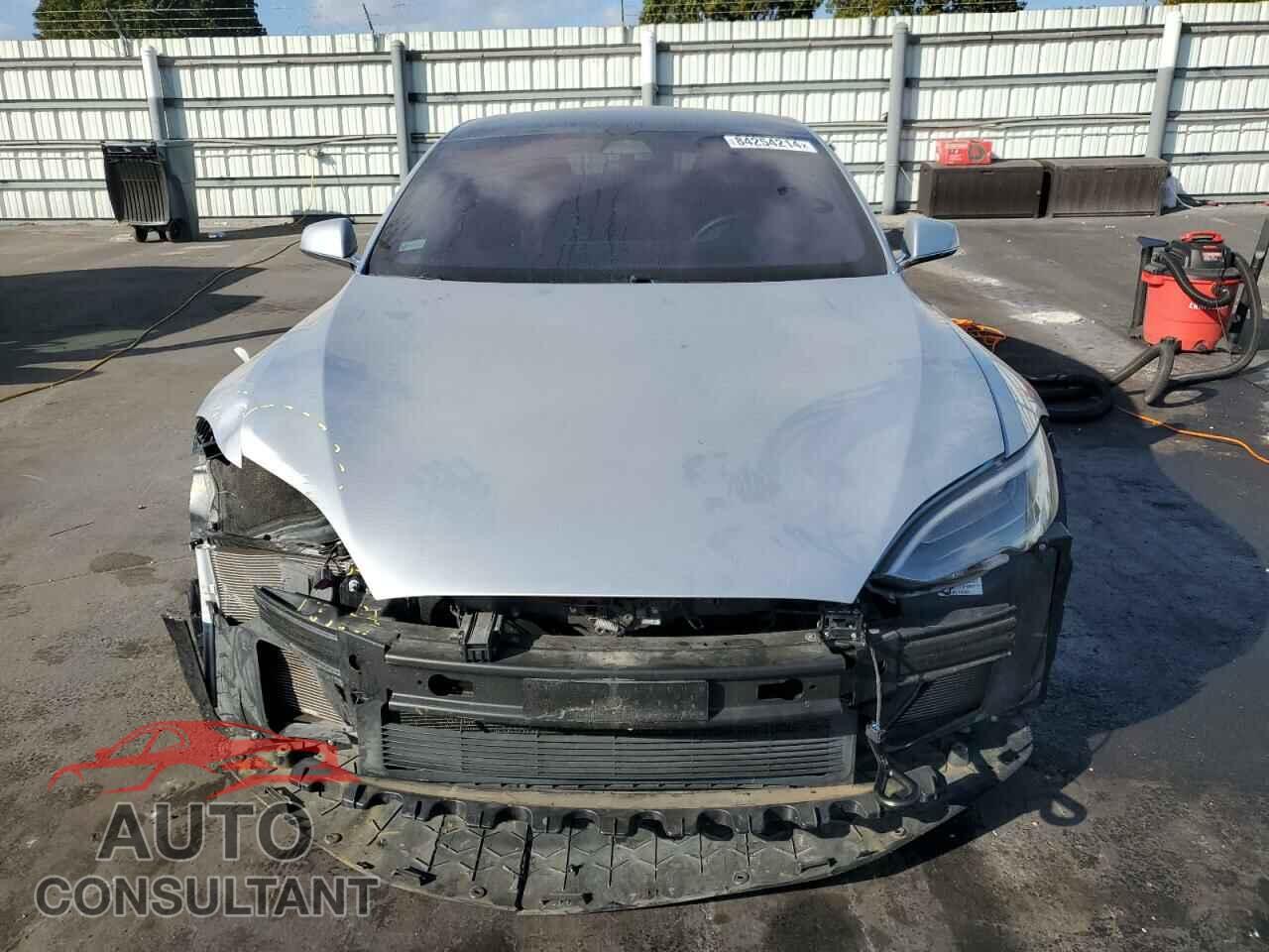 TESLA MODEL S 2017 - 5YJSA1E22HF193397
