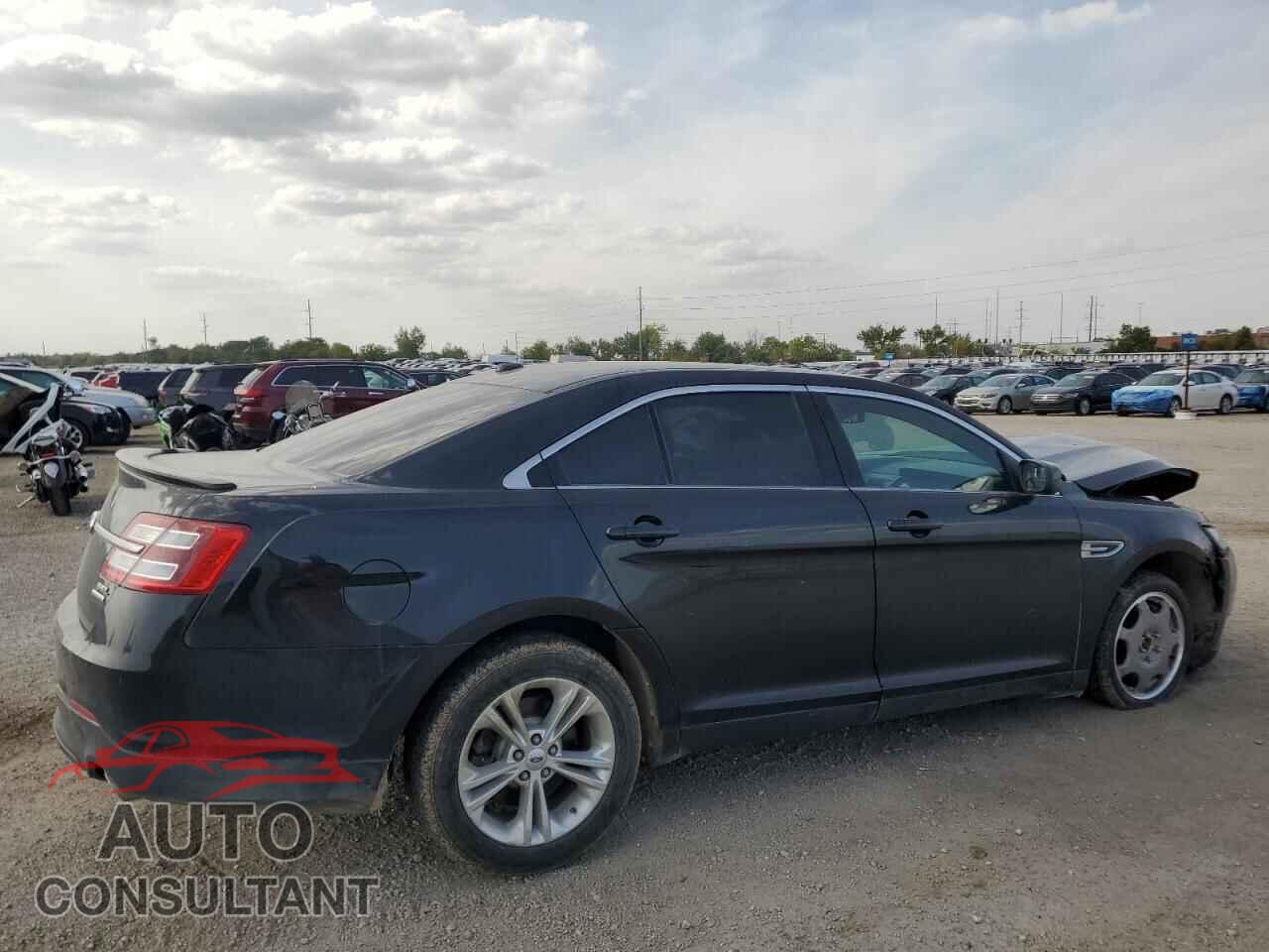 FORD TAURUS 2013 - 1FAHP2E88DG164656