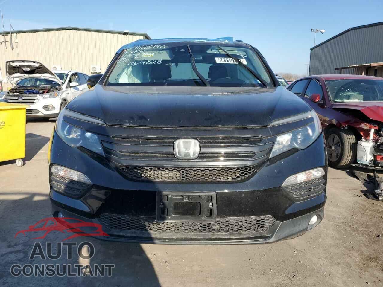 HONDA PILOT 2018 - 5FNYF6H04JB064828