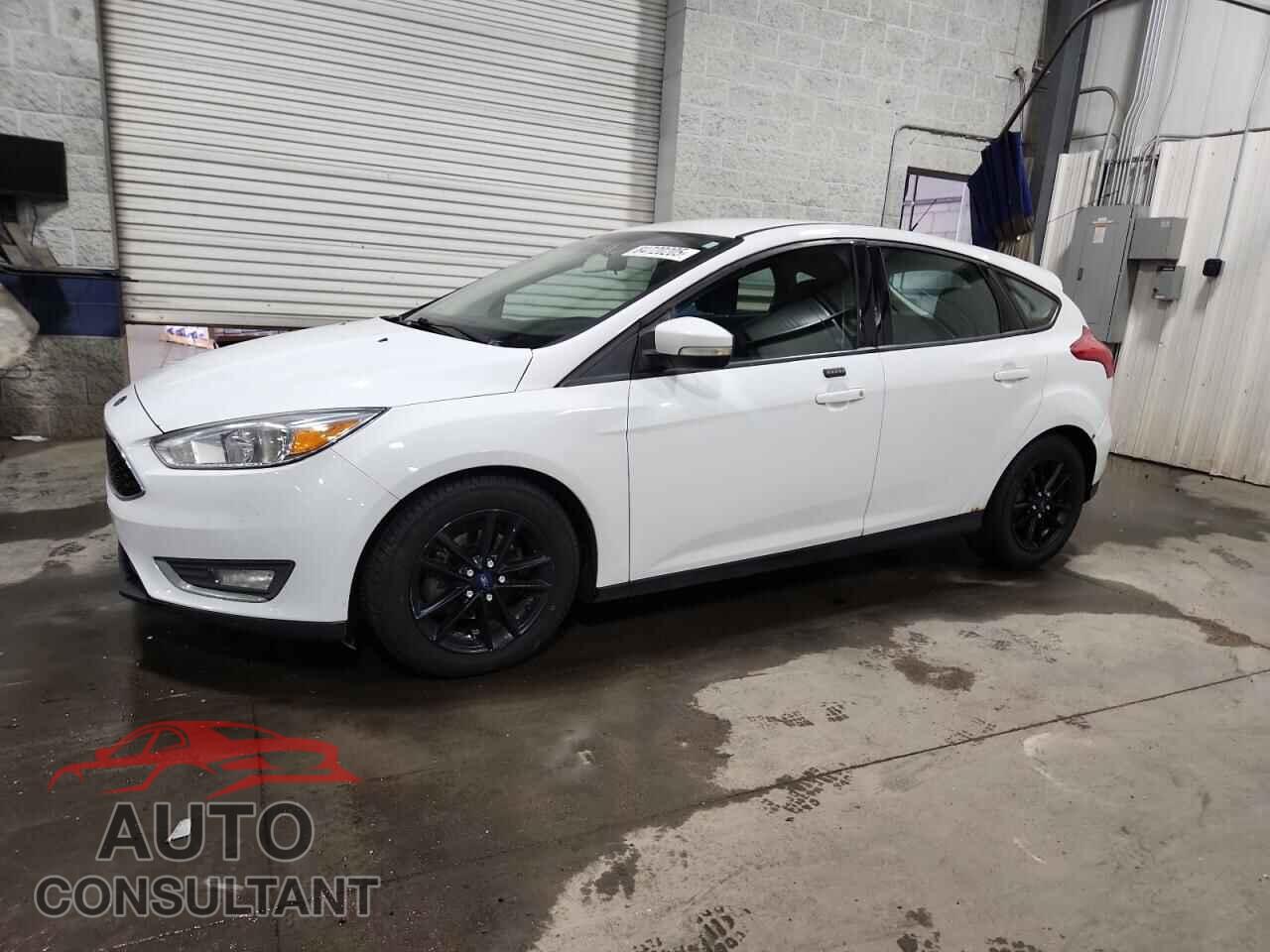FORD FOCUS 2016 - 1FADP3K25GL399032