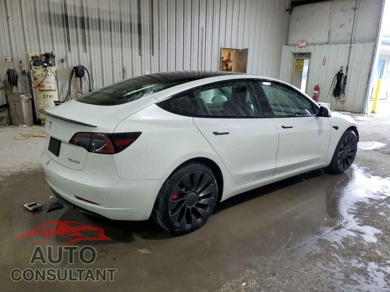 TESLA MODEL 3 2023 - 5YJ3E1EC7PF553098