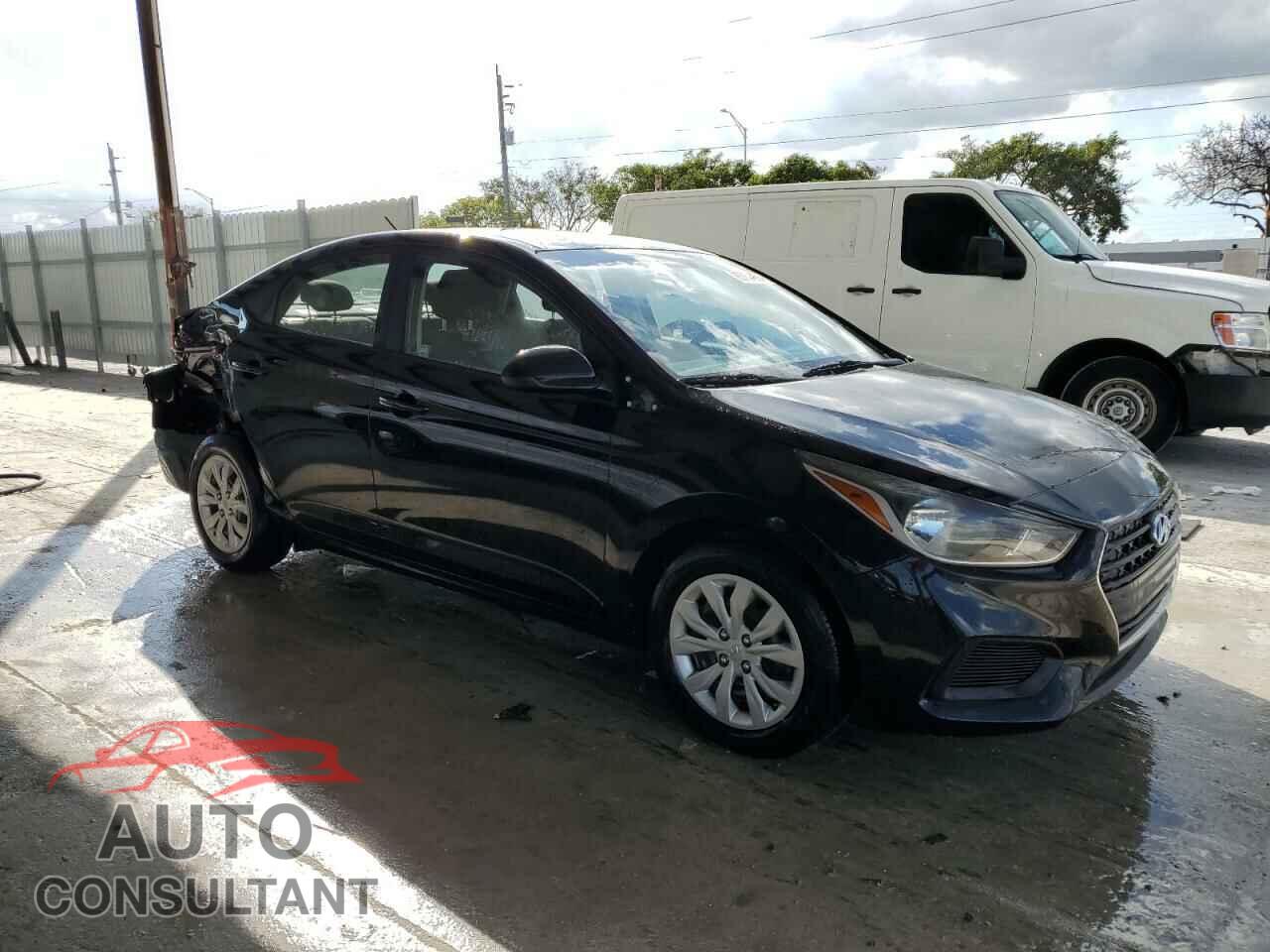 HYUNDAI ACCENT 2018 - 3KPC24A35JE031812