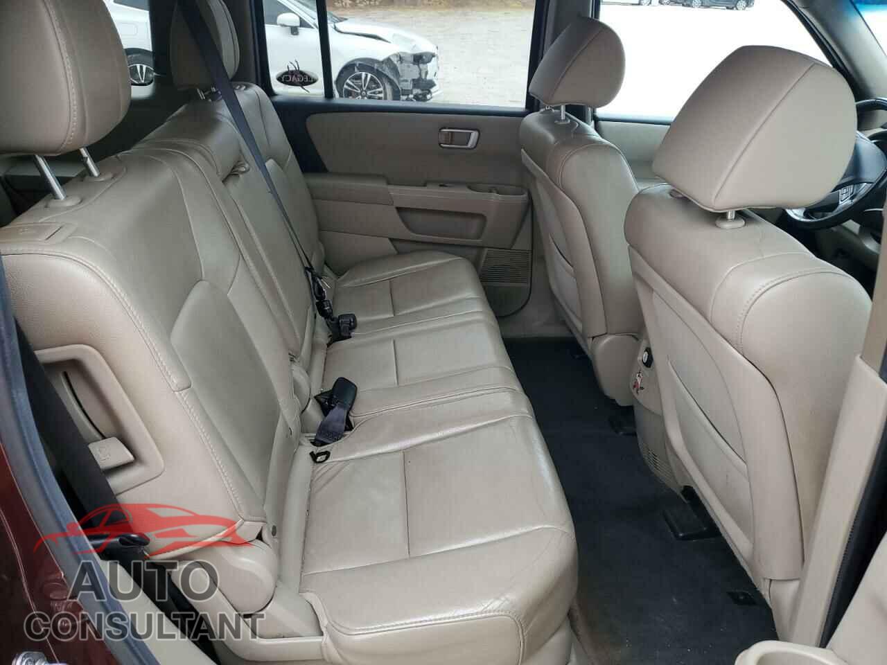 HONDA PILOT 2013 - 5FNYF3H74DB013247