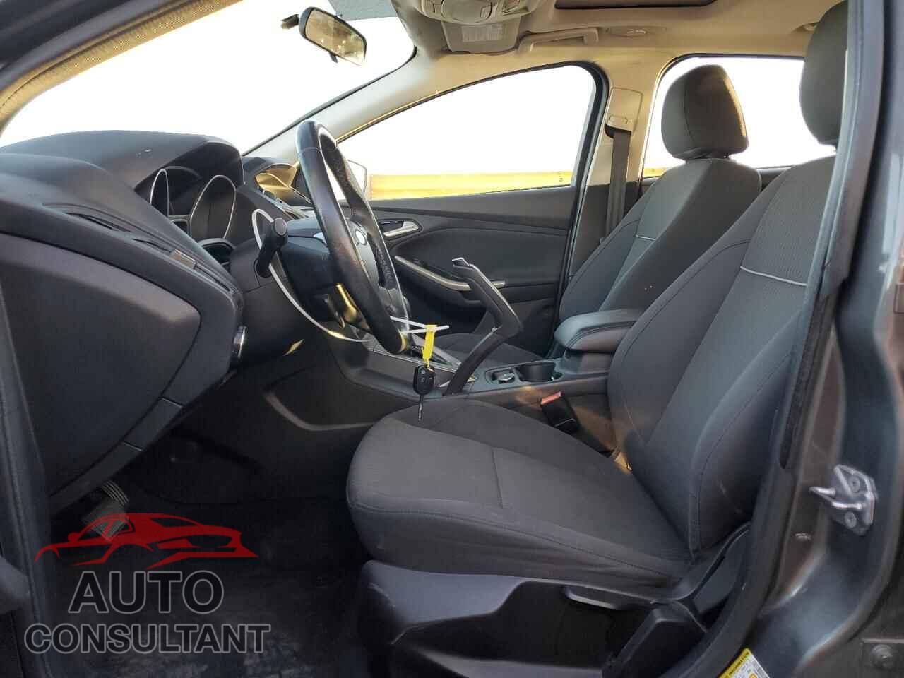FORD FOCUS 2012 - 1FAHP3M20CL403657
