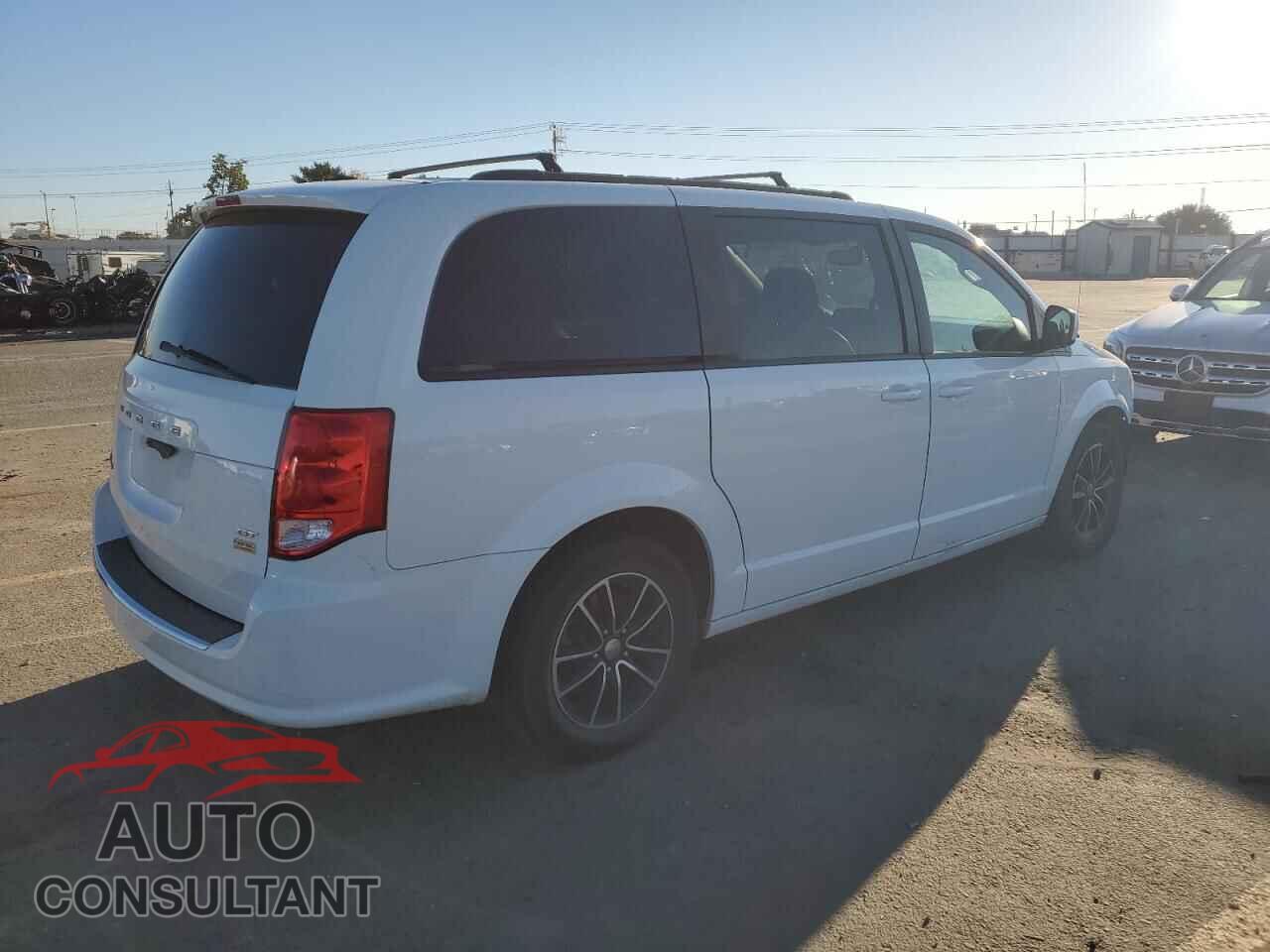 DODGE CARAVAN 2018 - 2C4RDGEG8JR241841