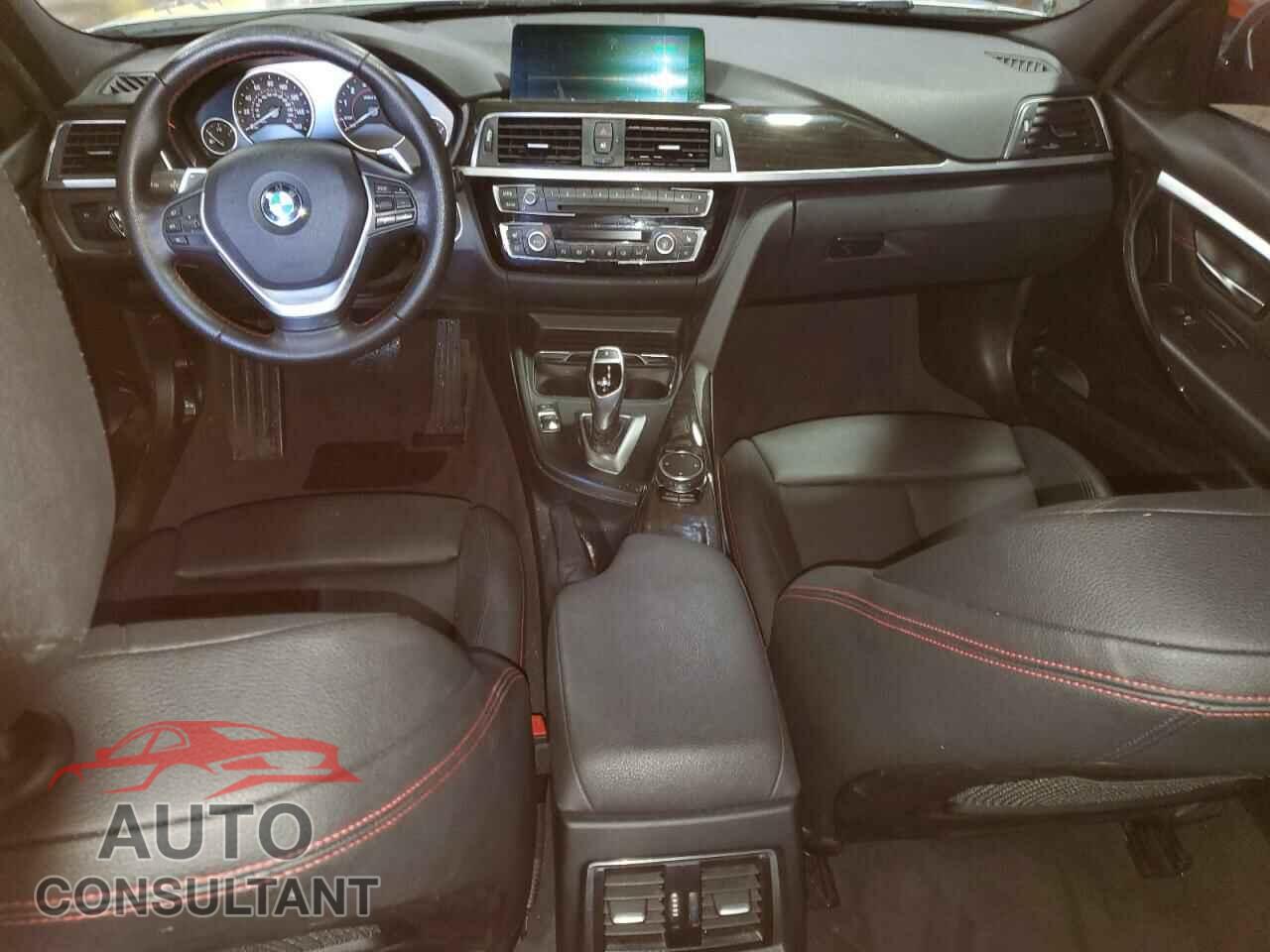 BMW 3 SERIES 2016 - WBA8E3G52GNU03768
