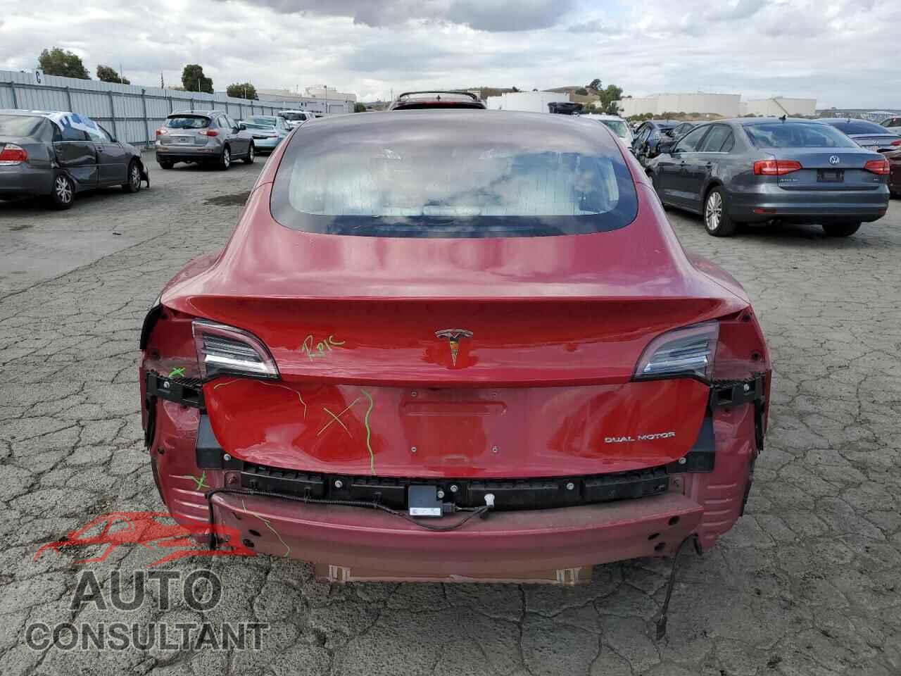 TESLA MODEL 3 2018 - 5YJ3E1EB5JF122127