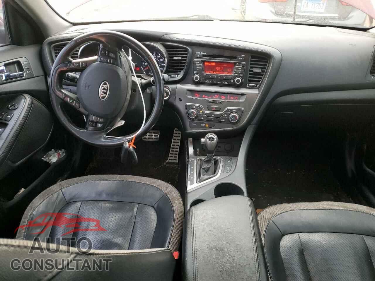 KIA OPTIMA 2011 - KNAGR4A64B5141994