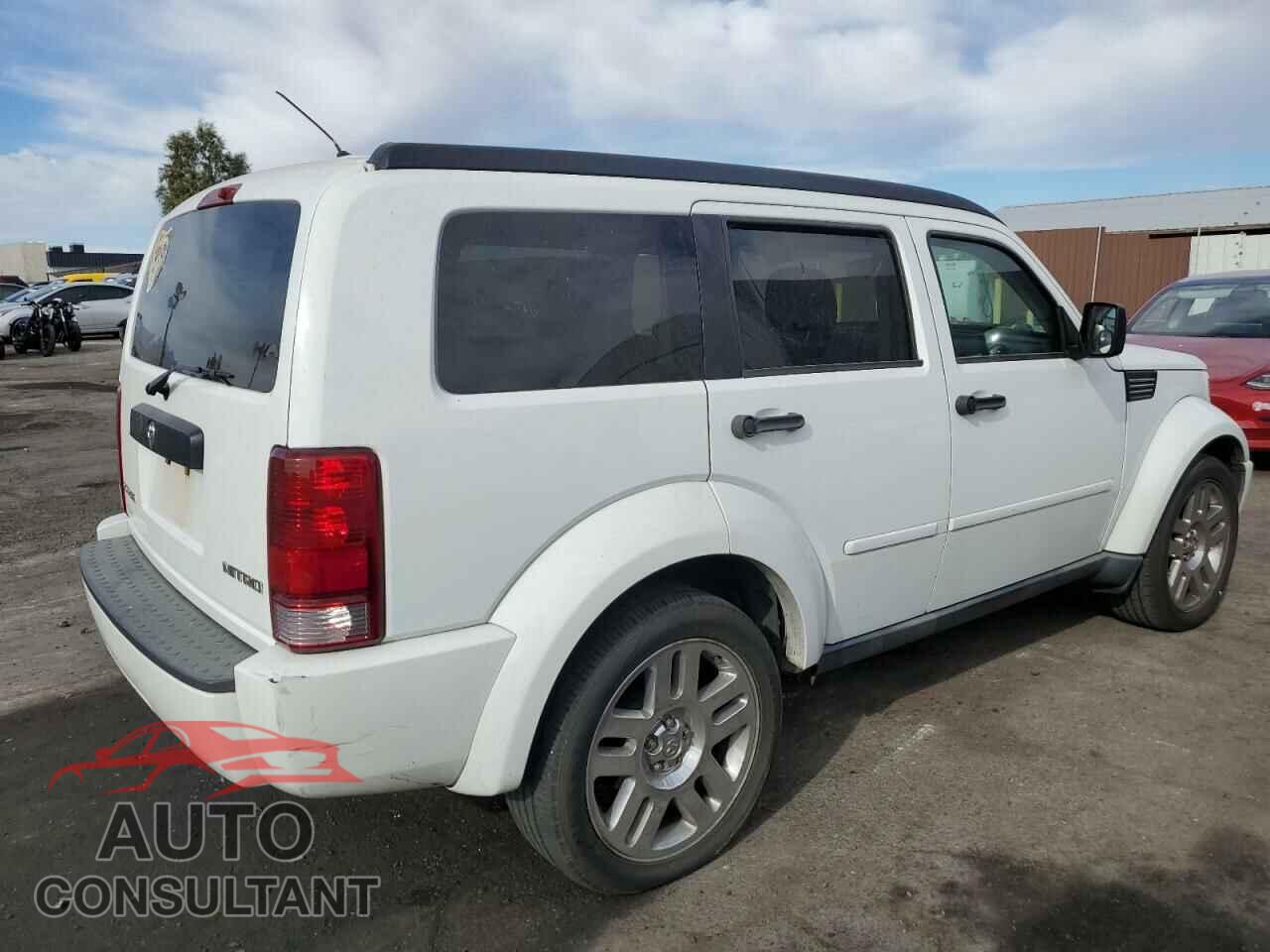 DODGE NITRO 2011 - 1D4PT4GK6BW600819
