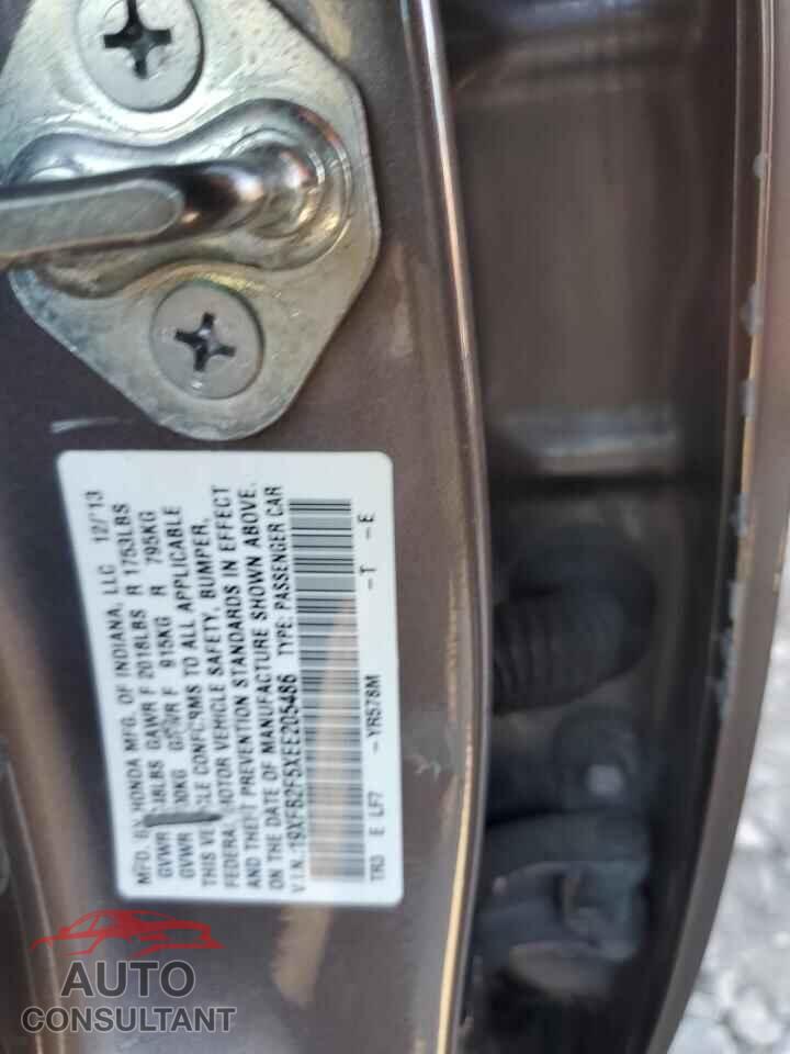 HONDA CIVIC 2014 - 19XFB2F5XEE205486