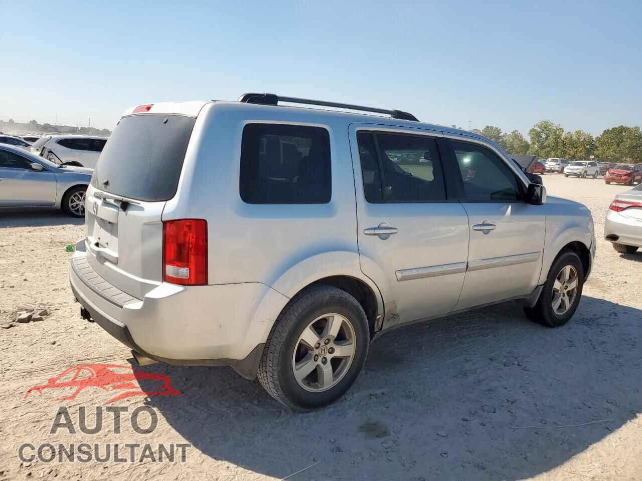 HONDA PILOT 2011 - 5FNYF3H70BB040393