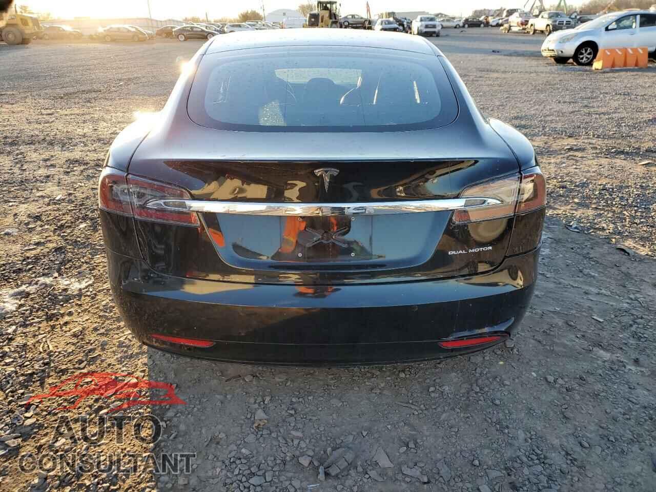 TESLA MODEL S 2019 - 5YJSA1E23KF330239