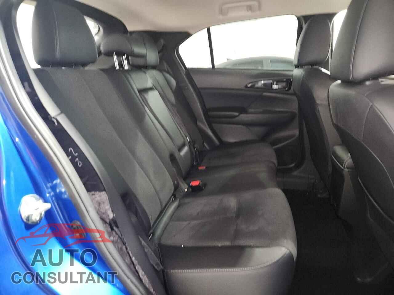 MITSUBISHI ECLIPSE 2025 - JA4ATWAA4SZ033825