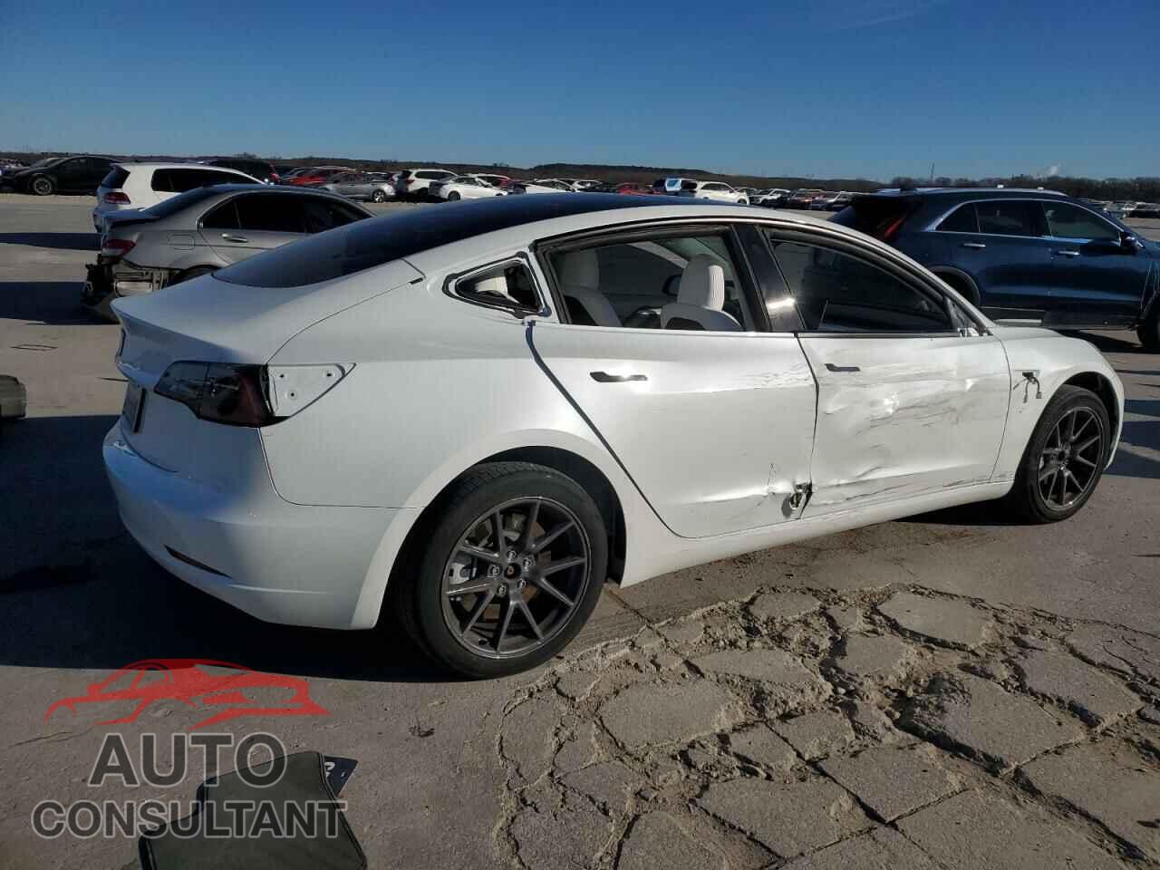 TESLA MODEL 3 2023 - 5YJ3E1EA8PF600699