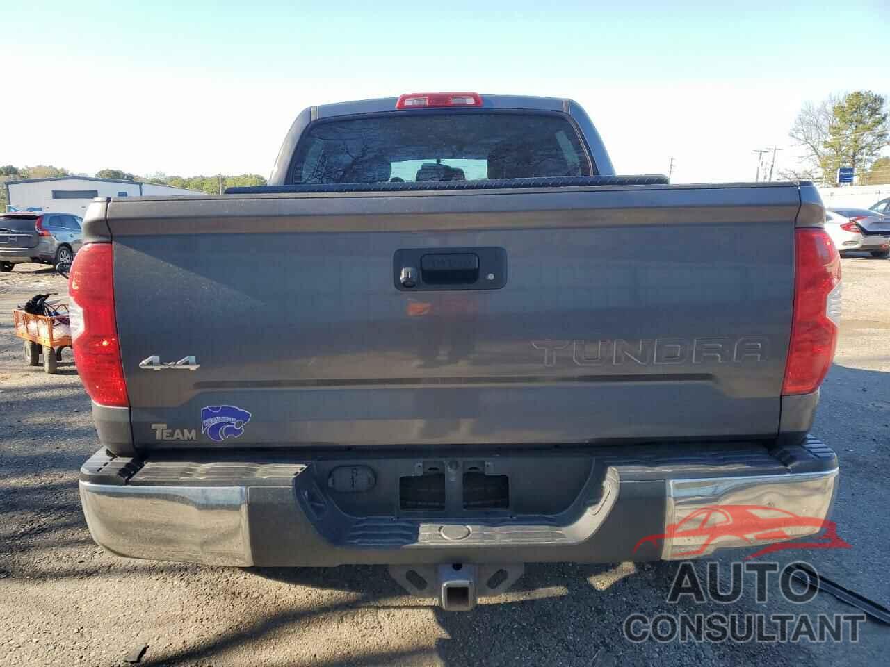 TOYOTA TUNDRA 2017 - 5TFHW5F17HX613489