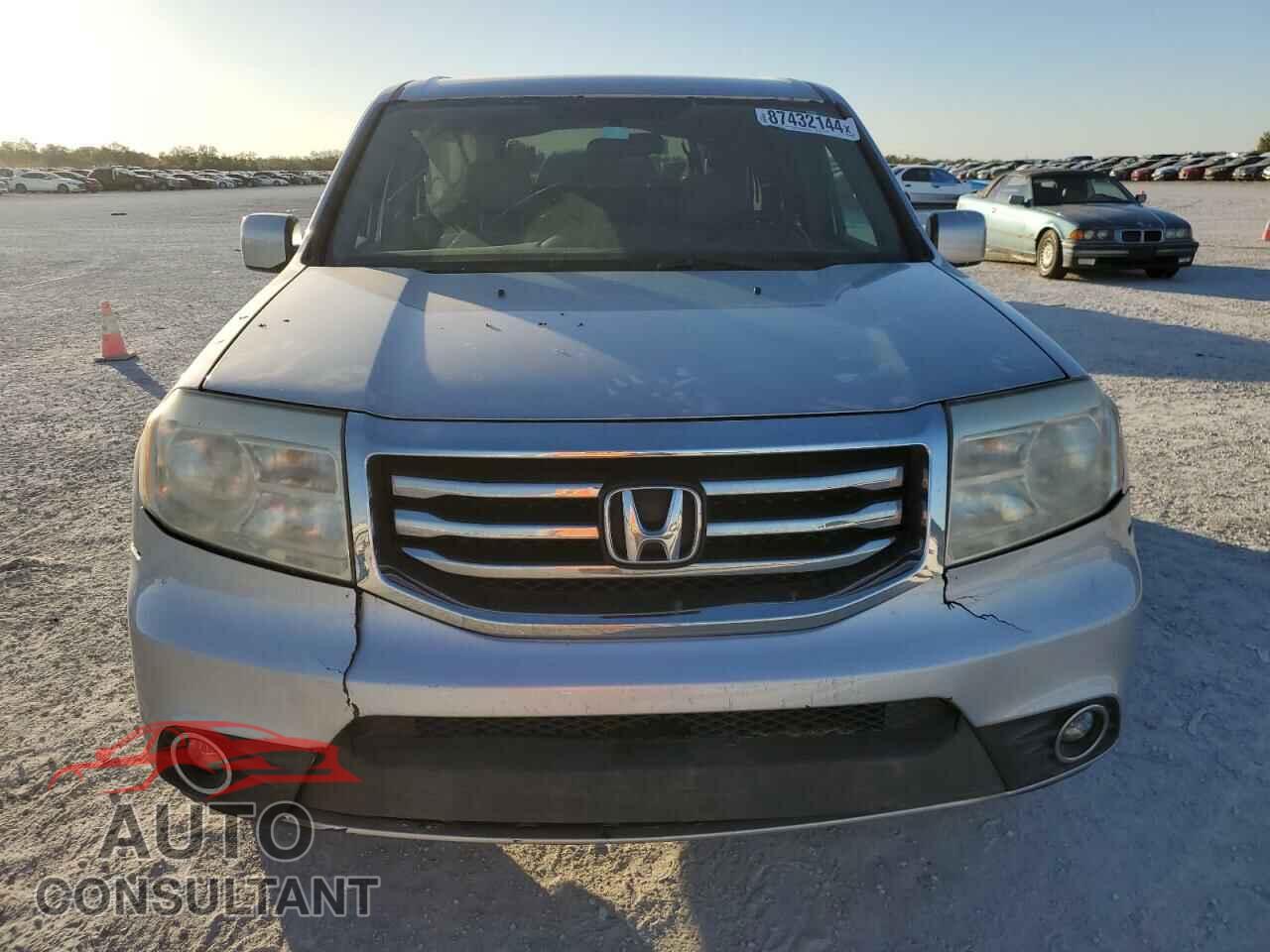 HONDA PILOT 2015 - 5FNYF3H42FB024093