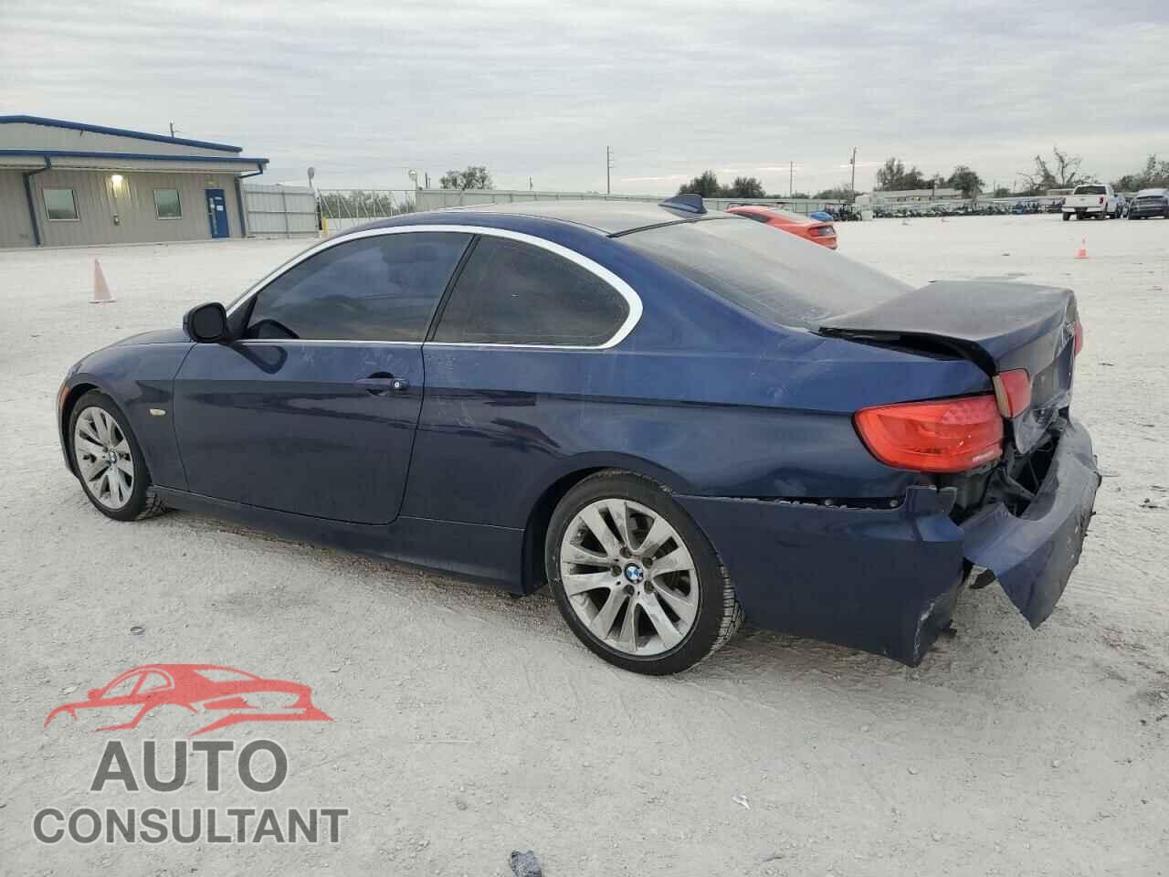BMW 3 SERIES 2012 - WBAKE3C53CE770295