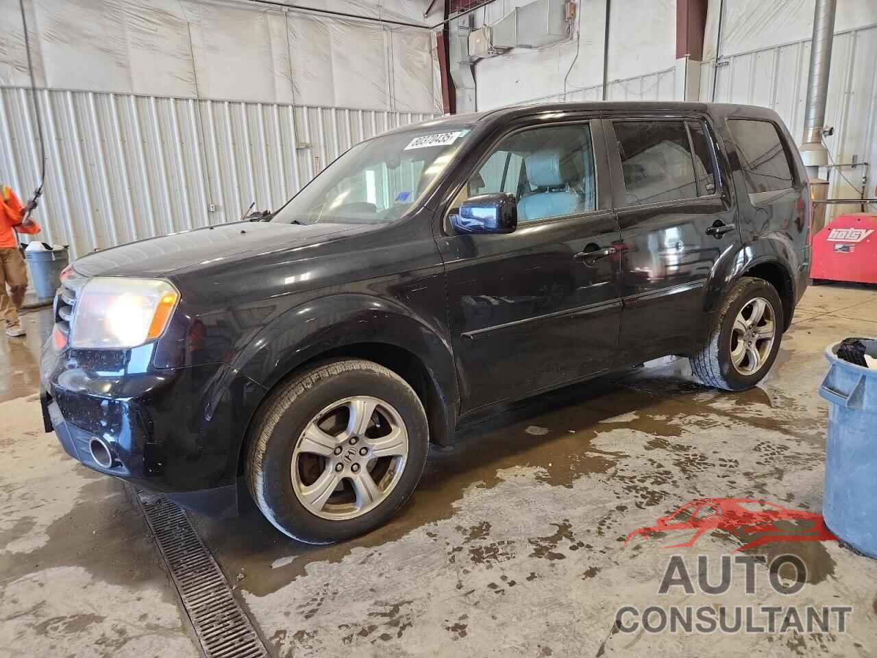 HONDA PILOT 2015 - 5FNYF4H56FB003178