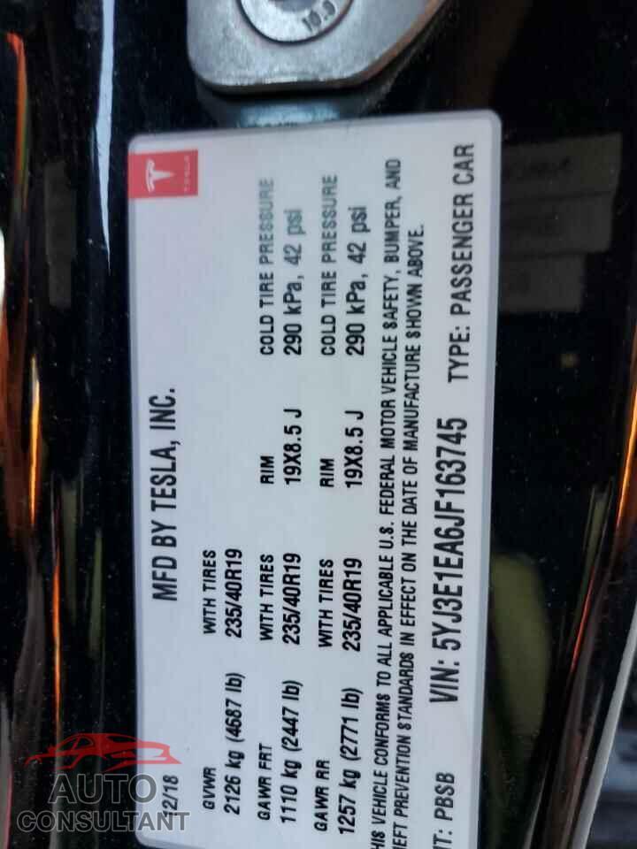 TESLA MODEL 3 2018 - 5YJ3E1EA6JF163745