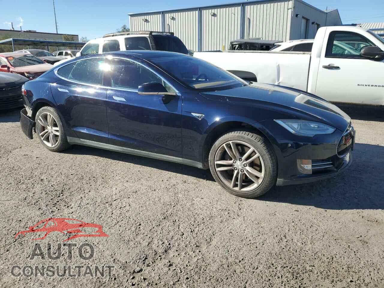 TESLA MODEL S 2013 - 5YJSA1CN9DFP05499