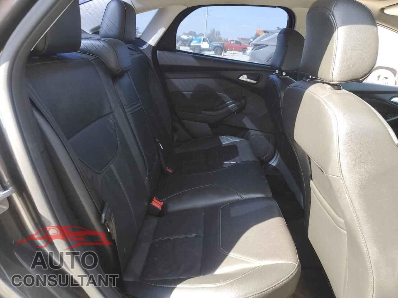 FORD FOCUS 2016 - 1FADP3F29GL328670