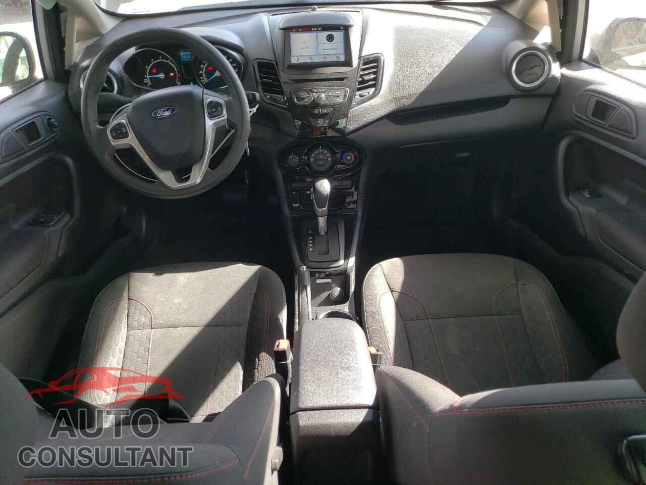 FORD FIESTA 2017 - 3FADP4EJ4HM172150