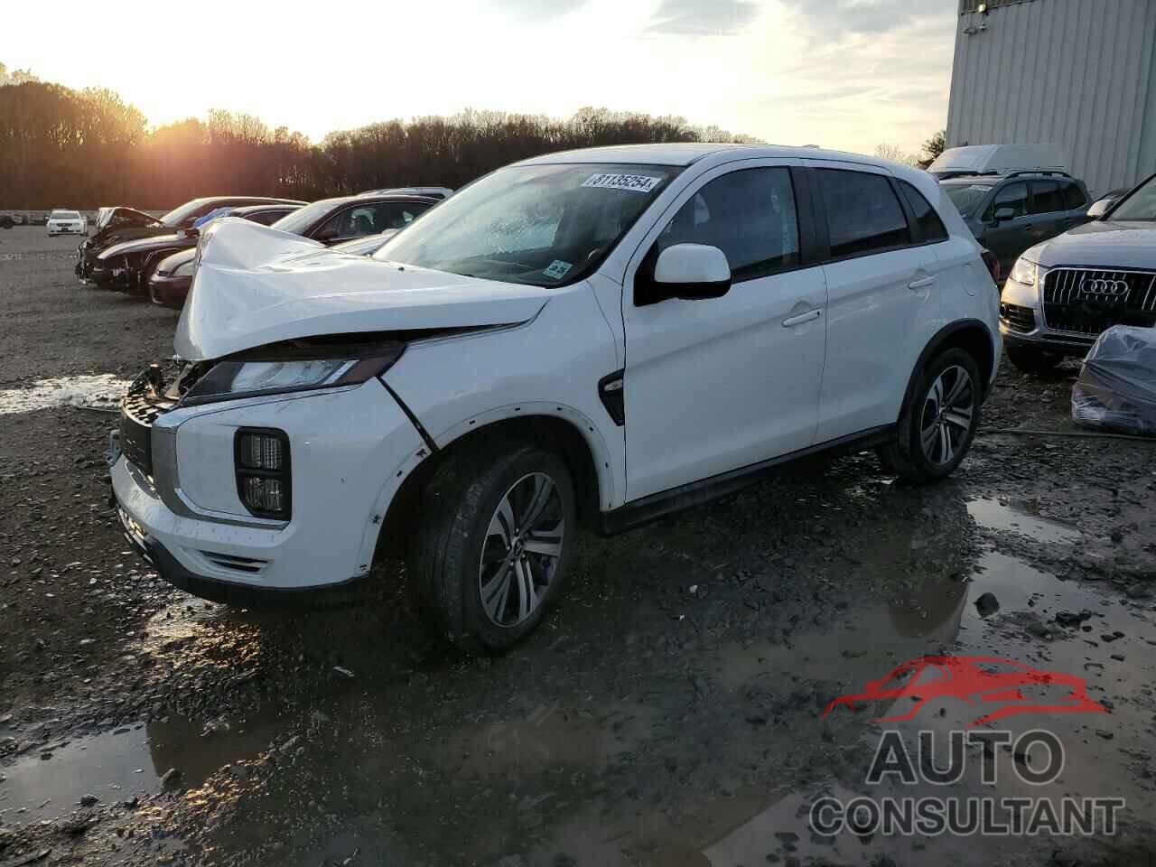 MITSUBISHI OUTLANDER 2021 - JA4APUAU4MU010886