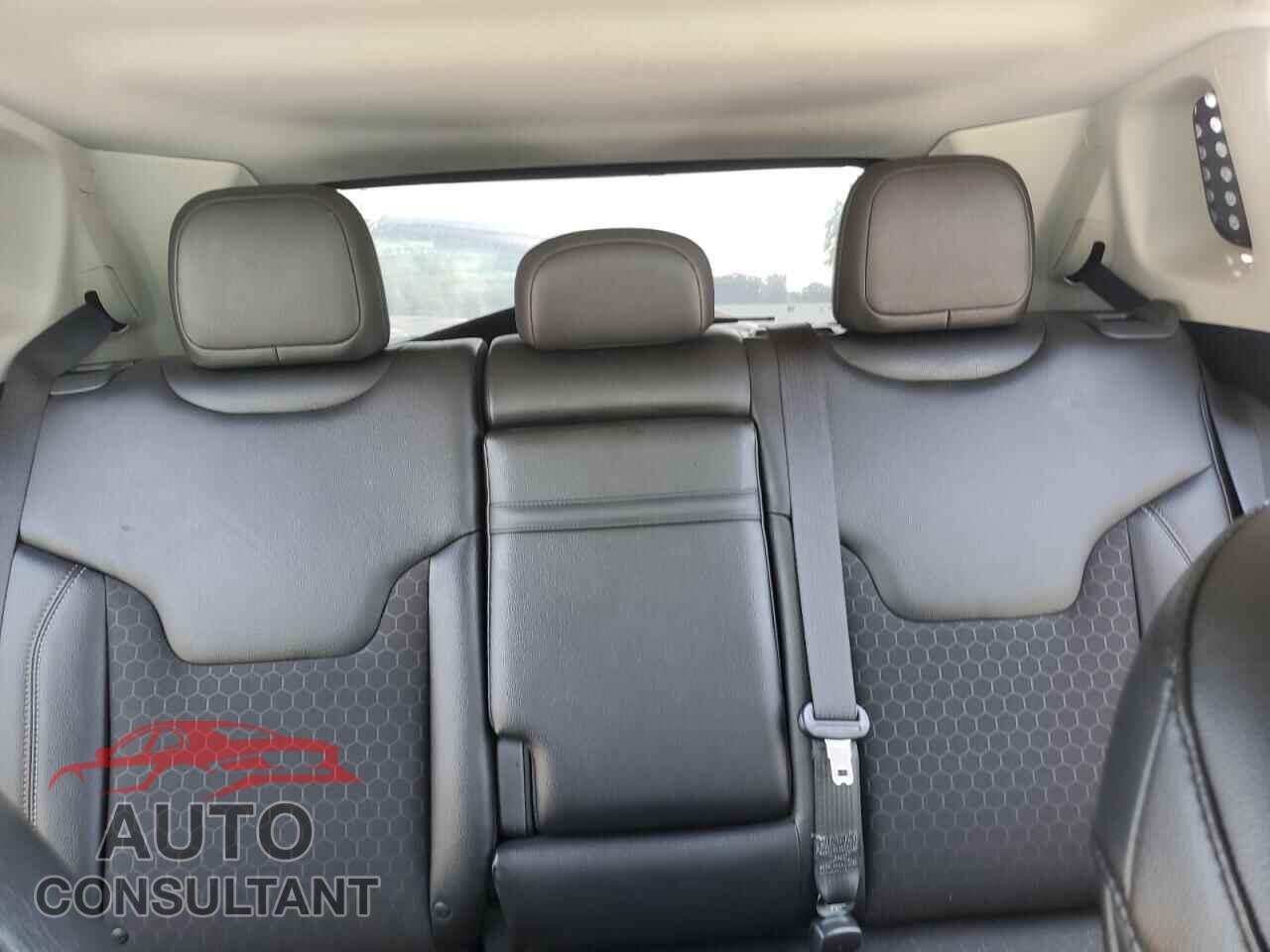JEEP COMPASS 2018 - 3C4NJDBBXJT281186