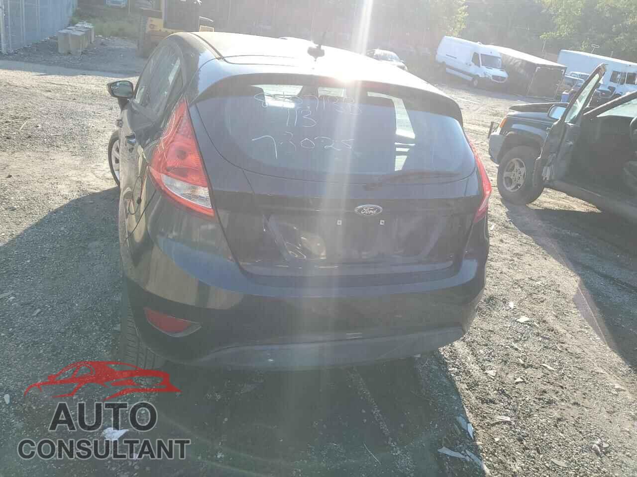 FORD FIESTA 2011 - 3FADP4EJ4BM153590