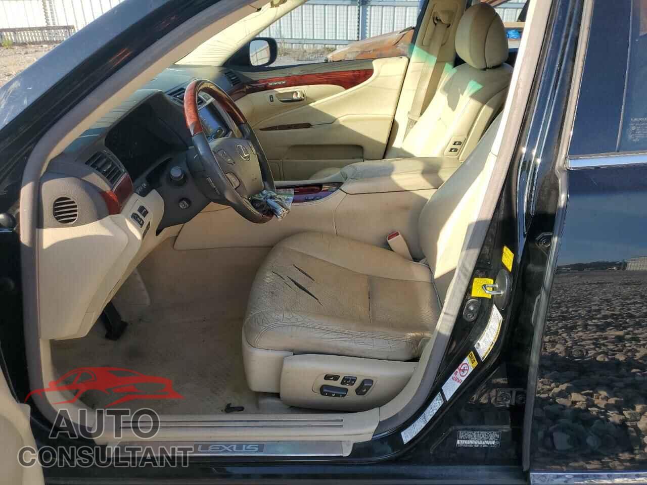 LEXUS LS460 2011 - JTHCL5EF2B5010922