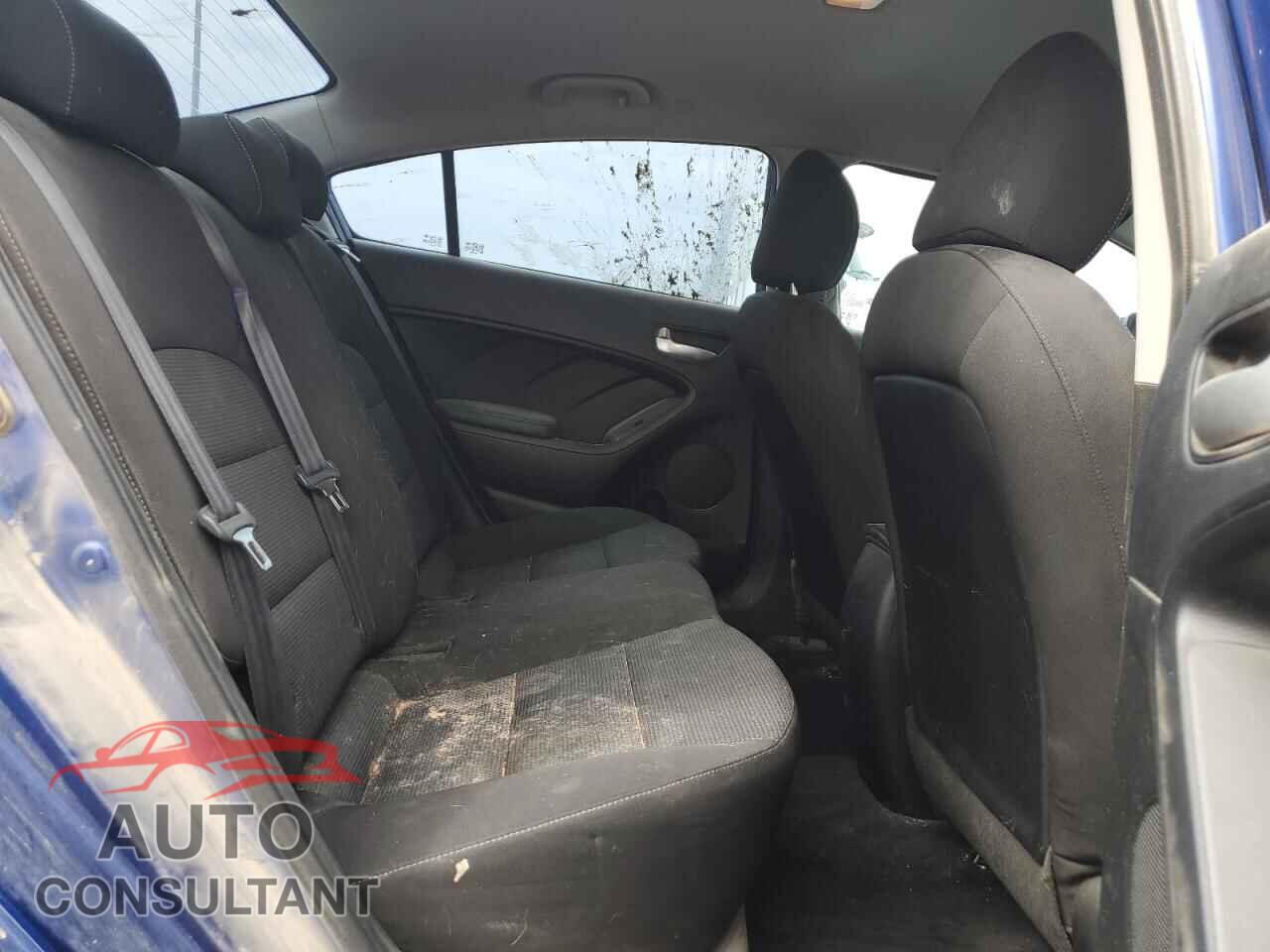 KIA FORTE 2017 - 3KPFK4A73HE118635