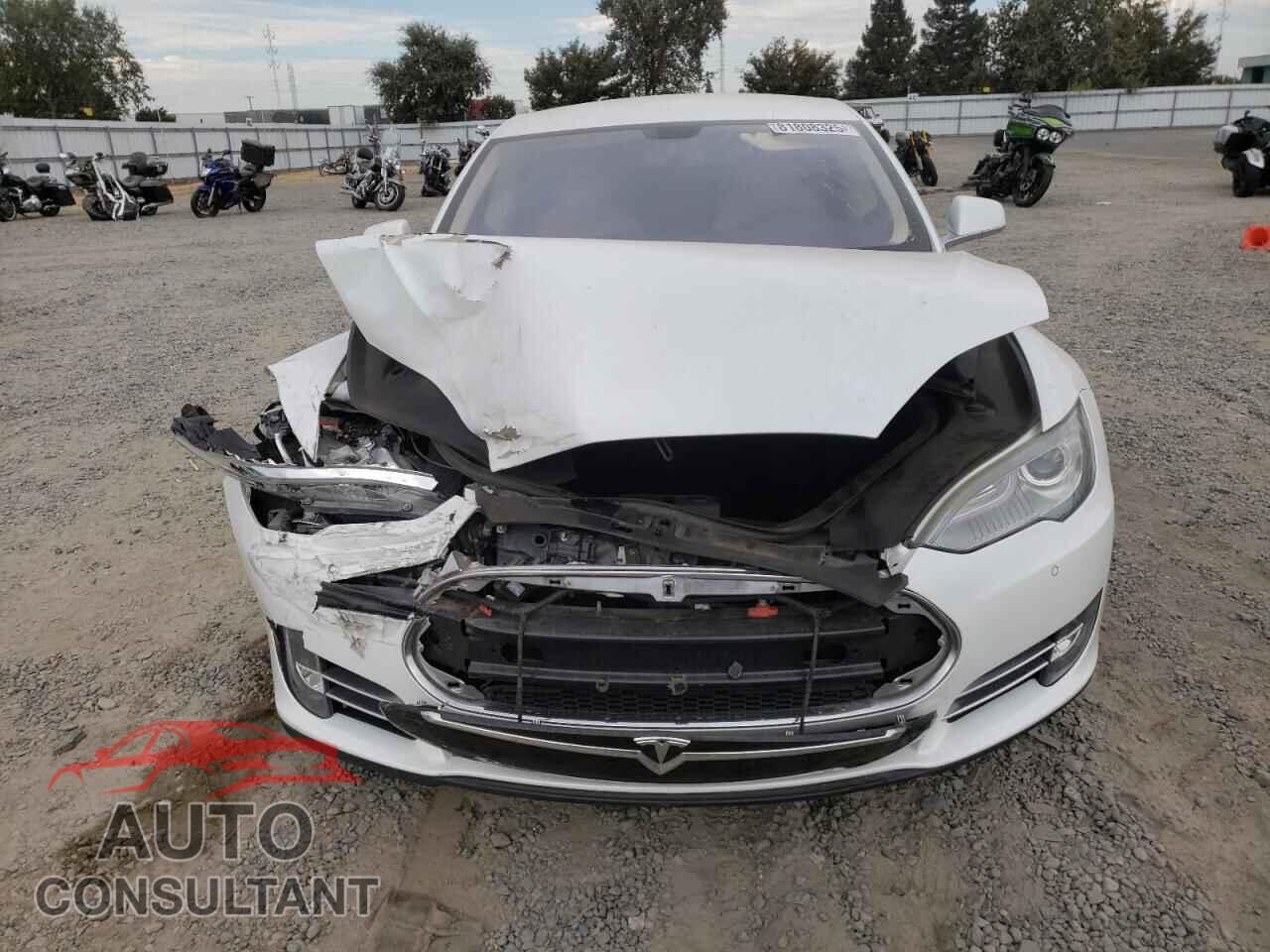 TESLA MODEL S 2013 - 5YJSA1DN9DFP21927