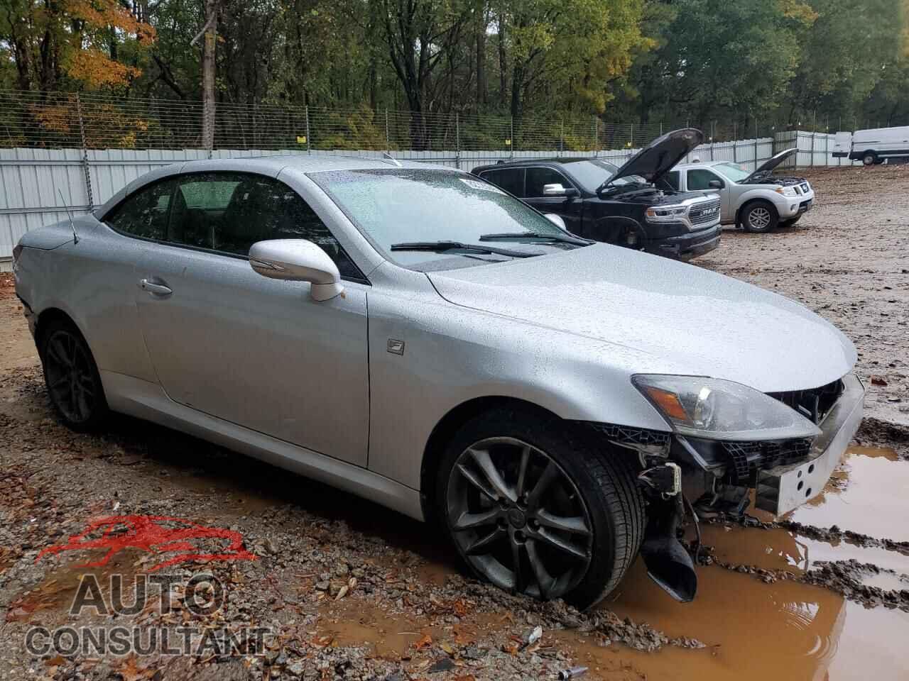 LEXUS IS 2015 - JTHFF2C25F2532714