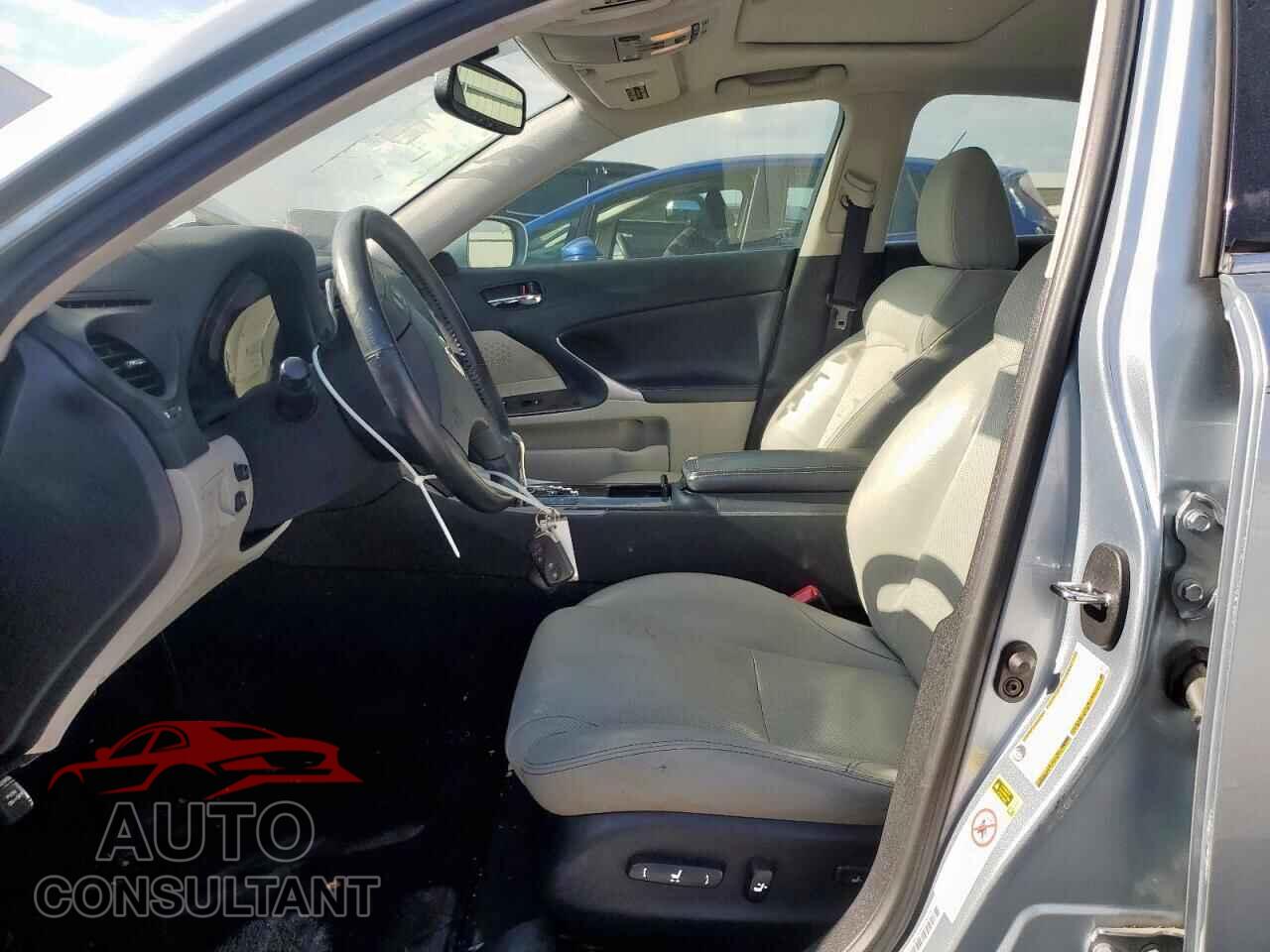 LEXUS IS 2010 - JTHBF5C24A5110411