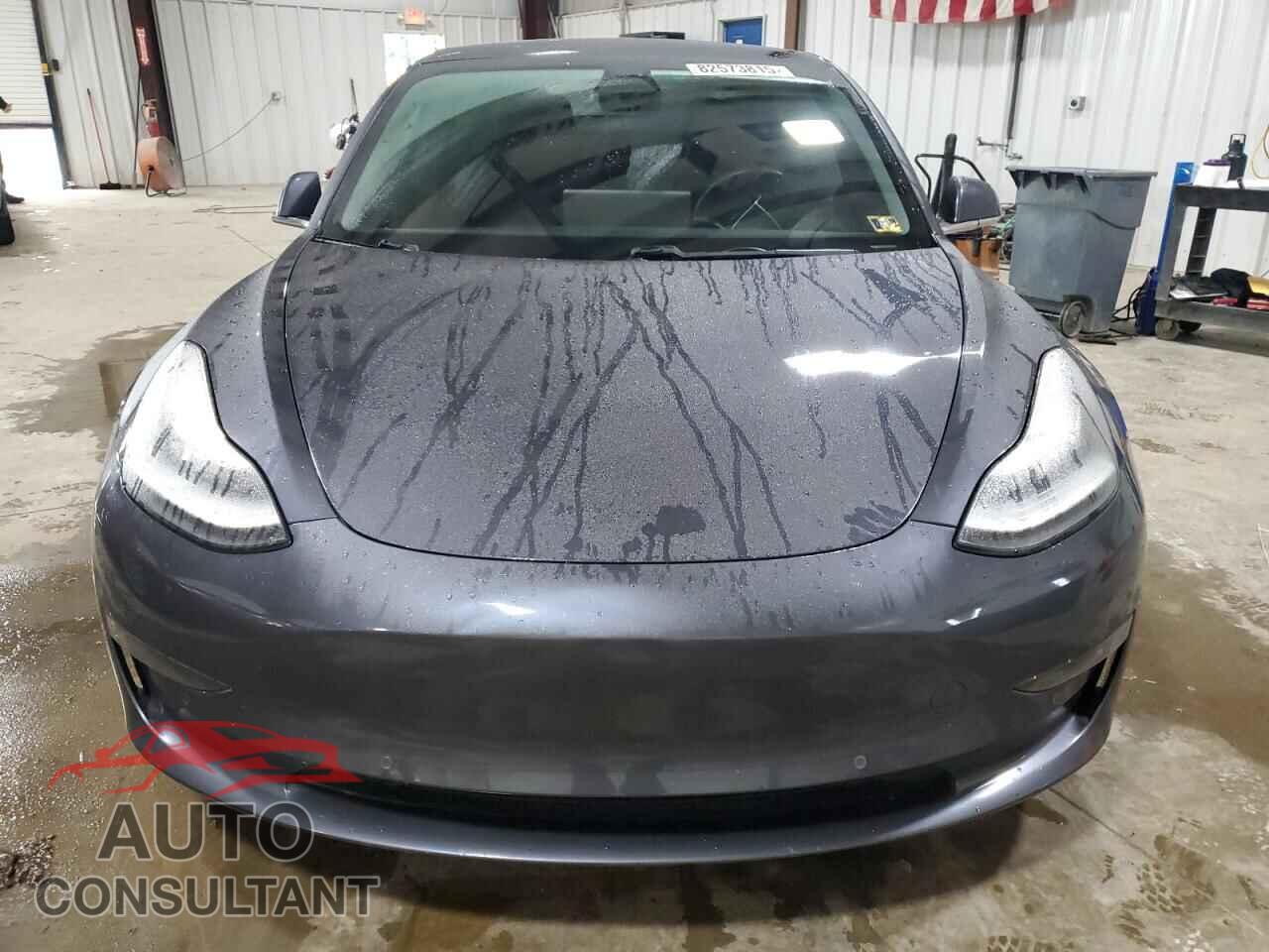 TESLA MODEL 3 2018 - 5YJ3E1EB4JF087354