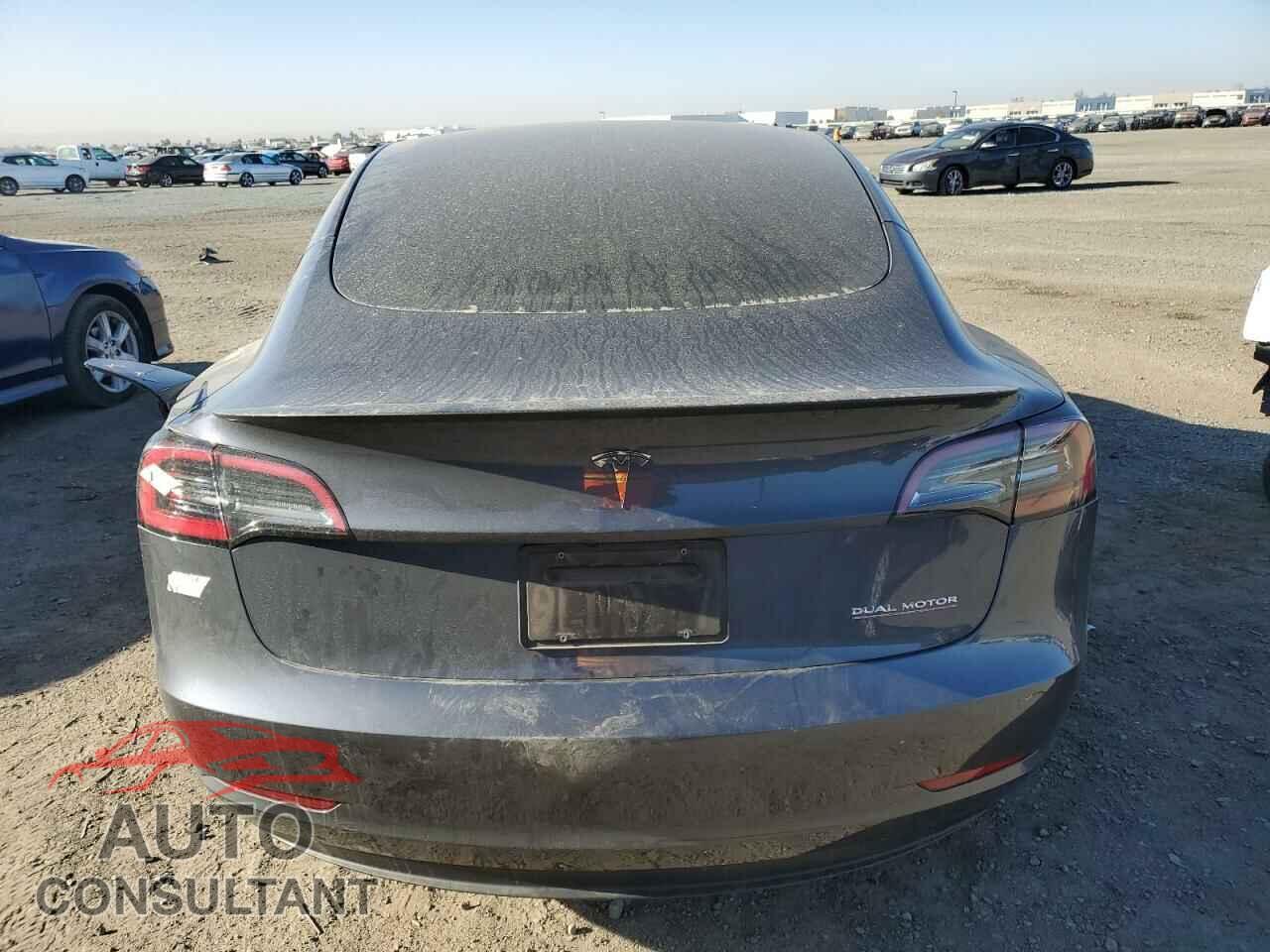 TESLA MODEL 3 2023 - 5YJ3E1EC8PF712758