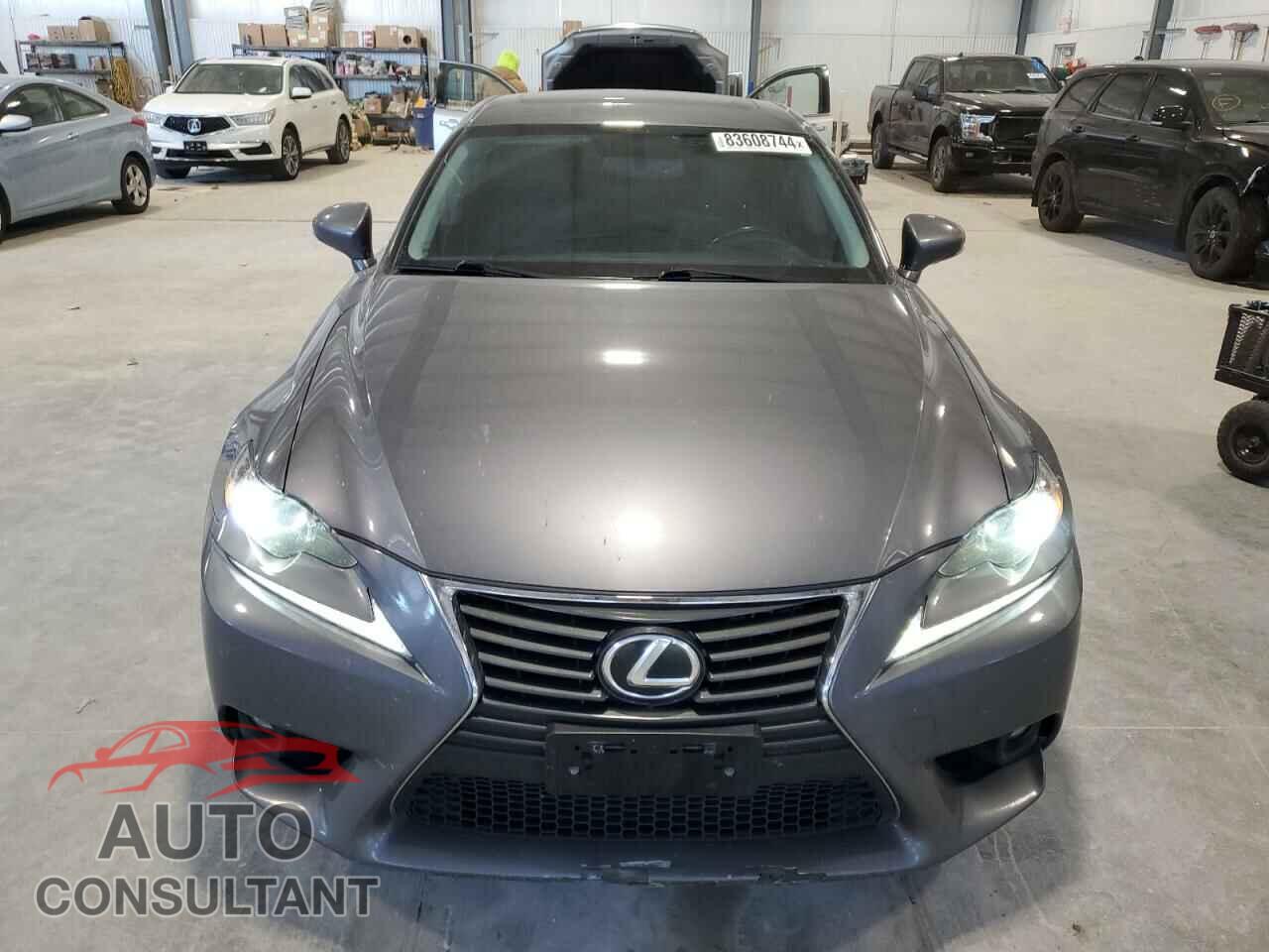 LEXUS IS 2015 - JTHCF1D2XF5017394