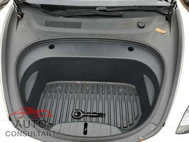 TESLA MODEL 3 2021 - 5YJ3E1EB3MF047450