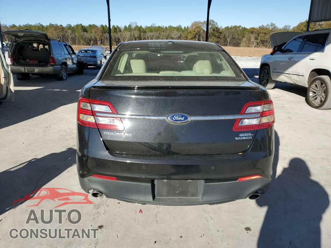 FORD TAURUS 2015 - 1FAHP2E87FG145521