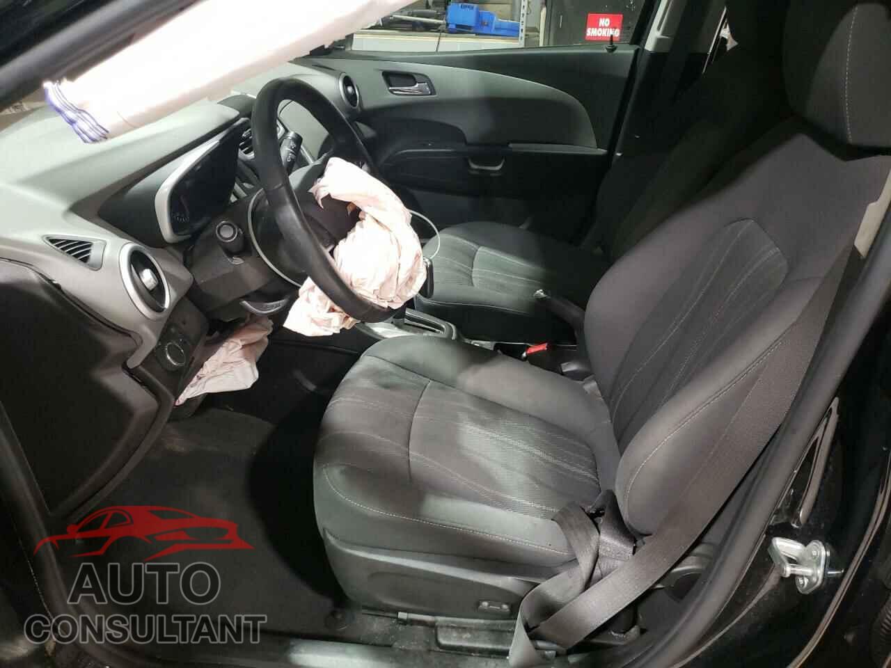 CHEVROLET SONIC 2019 - 1G1JD5SB5K4148461