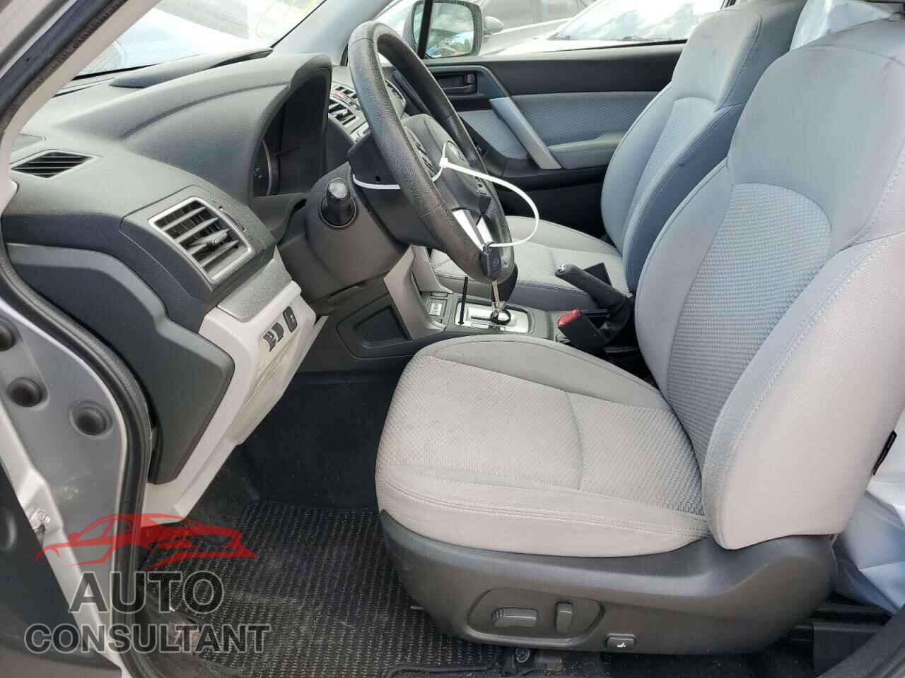SUBARU FORESTER 2018 - JF2SJAEC2JH599177