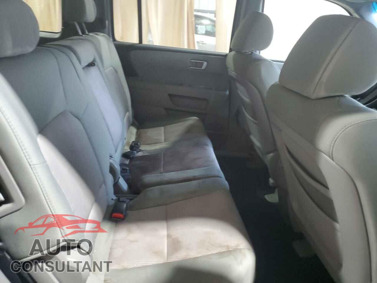 HONDA PILOT 2011 - 5FNYF3H43BB021522