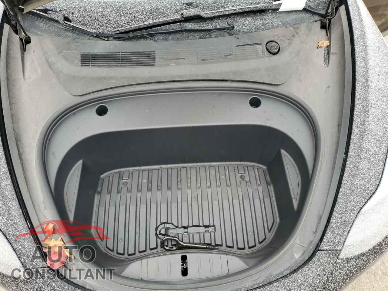 TESLA MODEL 3 2021 - 5YJ3E1EB5MF974837