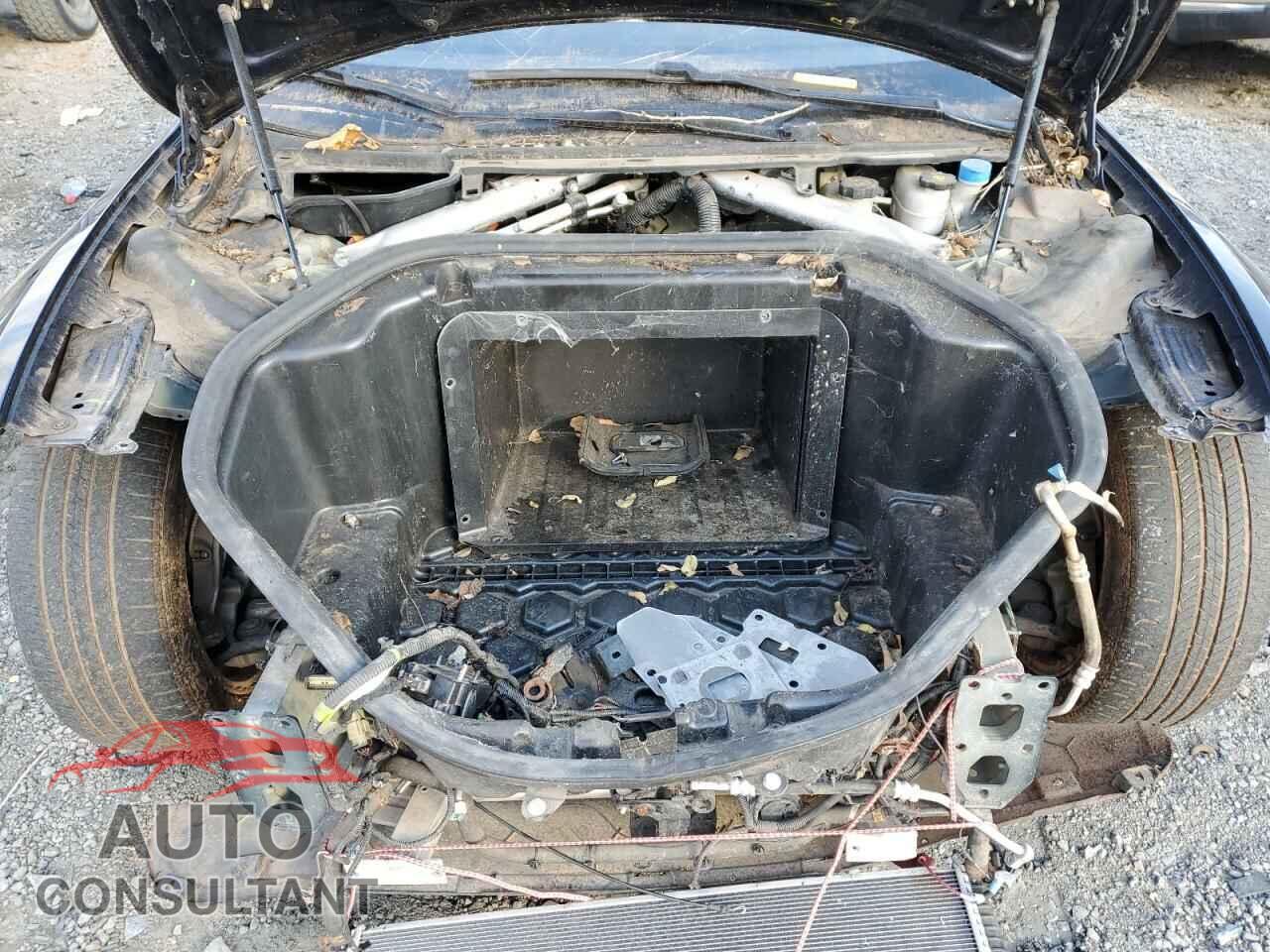 TESLA MODEL S 2013 - 5YJSA1CN8DFP22472