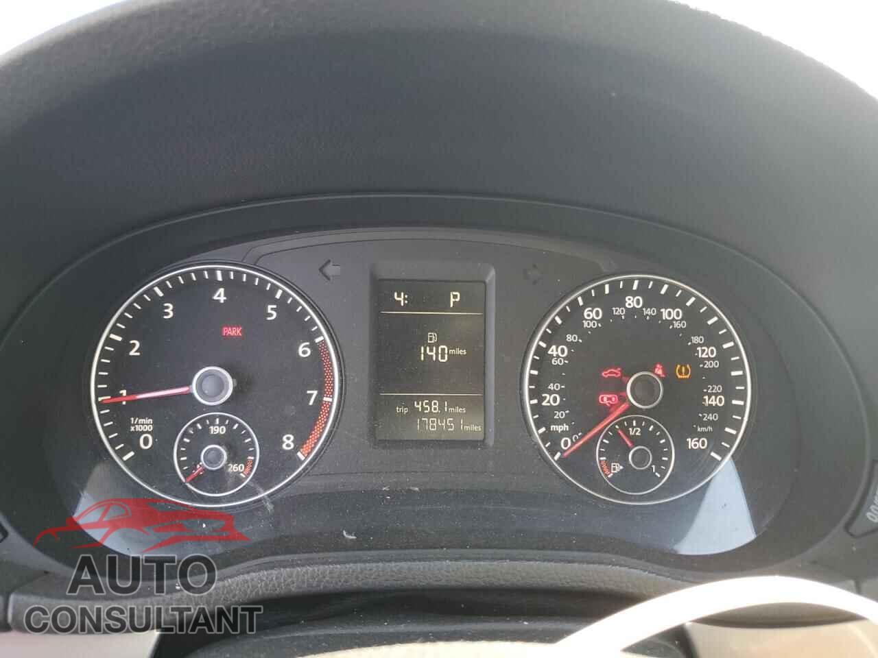 VOLKSWAGEN PASSAT 2014 - 1VWAT7A31EC039924