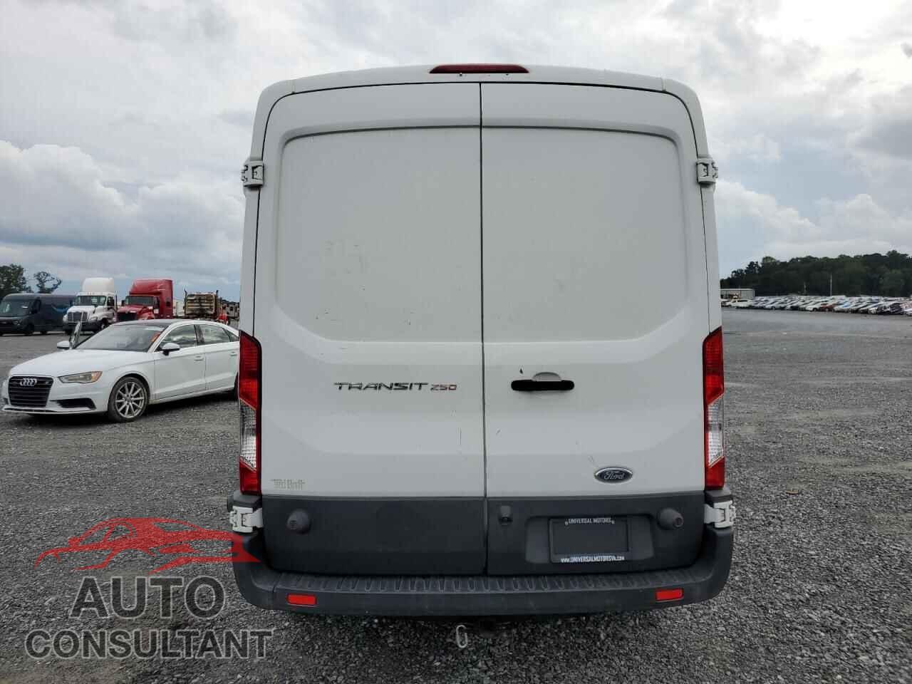 FORD TRANSIT 2017 - 1FTYR2CM1HKA44883